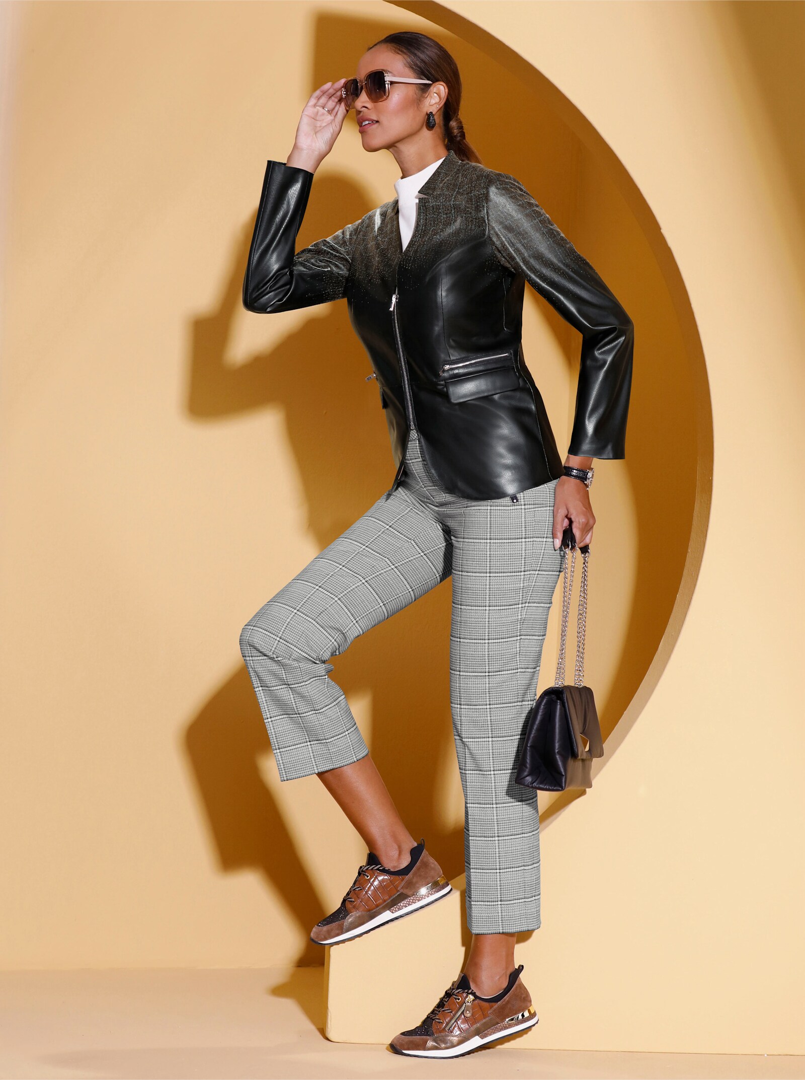 Lederimitat-Blazer mit Karo-Muster - schwarz-braun-bedruckt