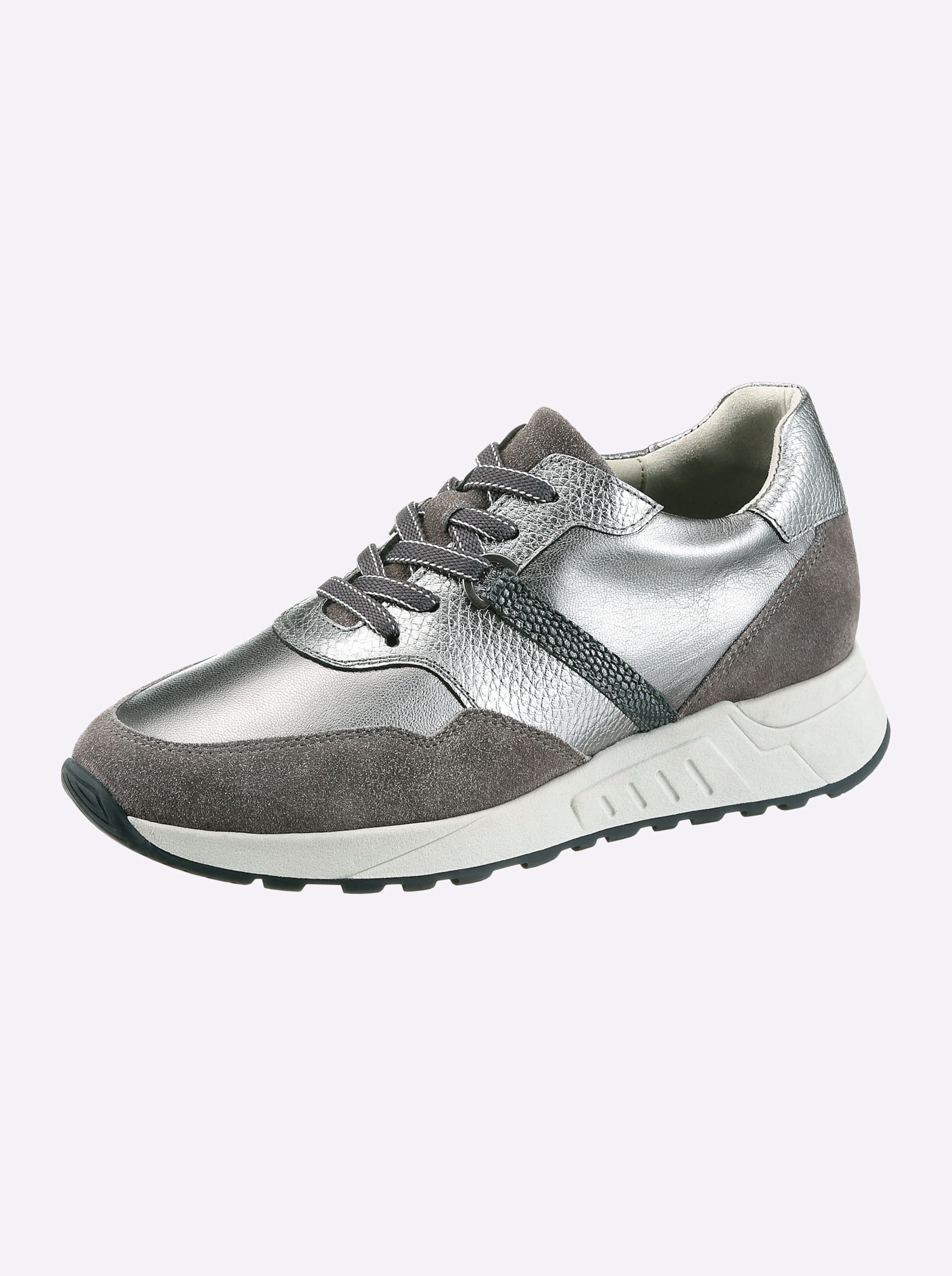 Sneaker