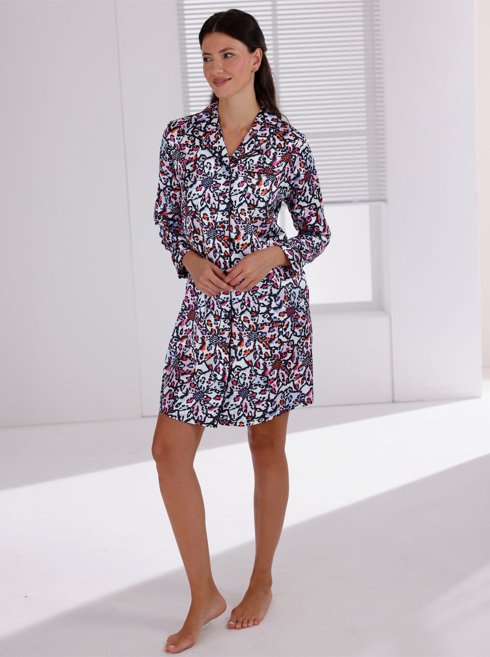 wäschepur Langarm-Sleepshirt mit durchgehender Knopfleiste - schwarz-fuchsia-bedruckt