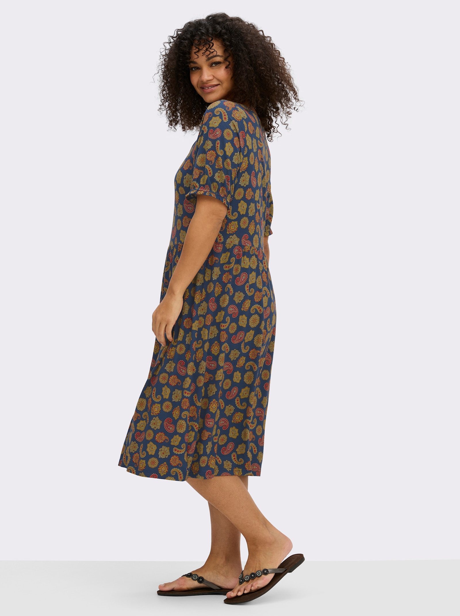 sheego Jerseykleid mit Paisleymuster - tiefblau-ozean-bedruckt