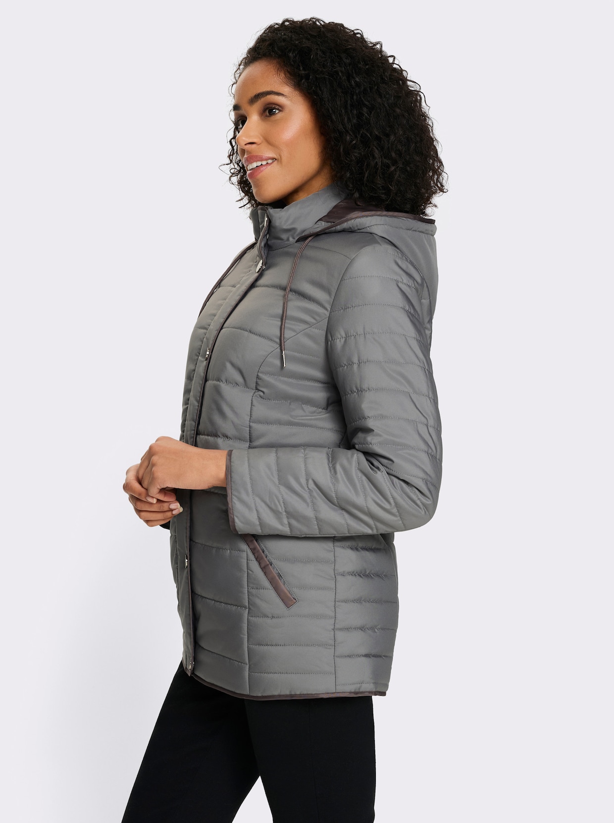 Steppjacke mit Kapuze und Stehkragen - grau