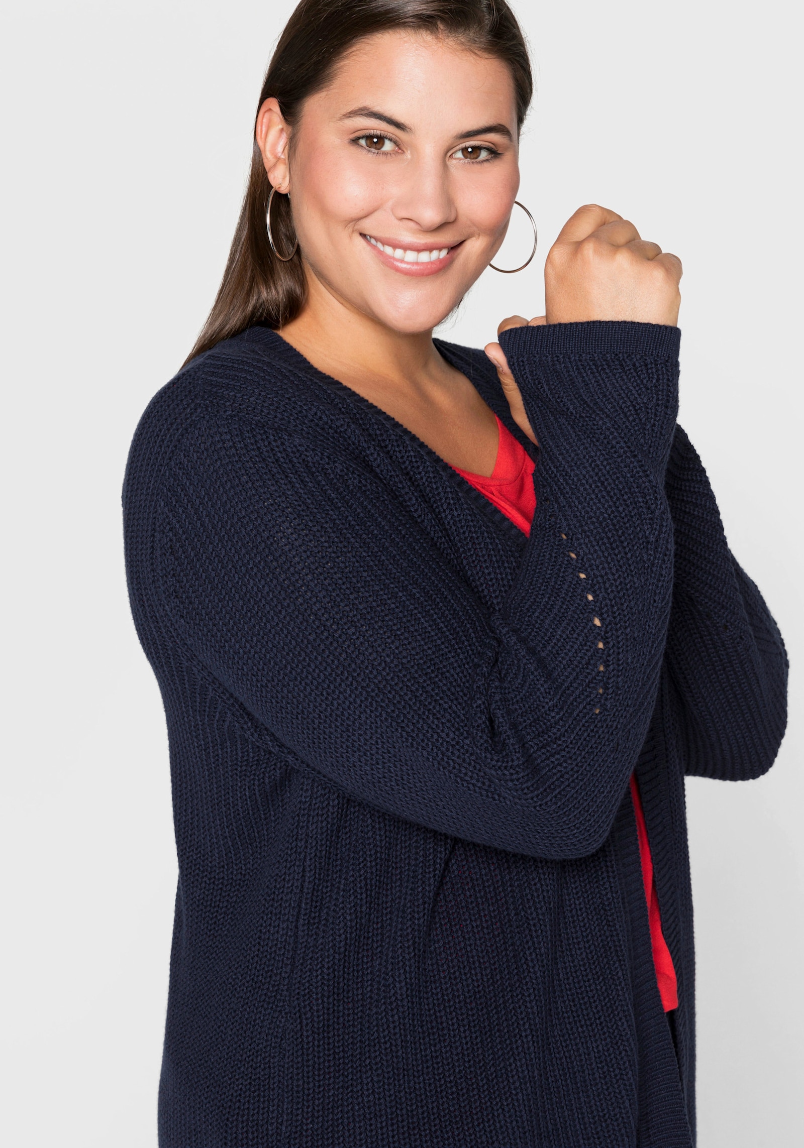 sheego Longstrickjacke mit Lochmuster-Details - marine