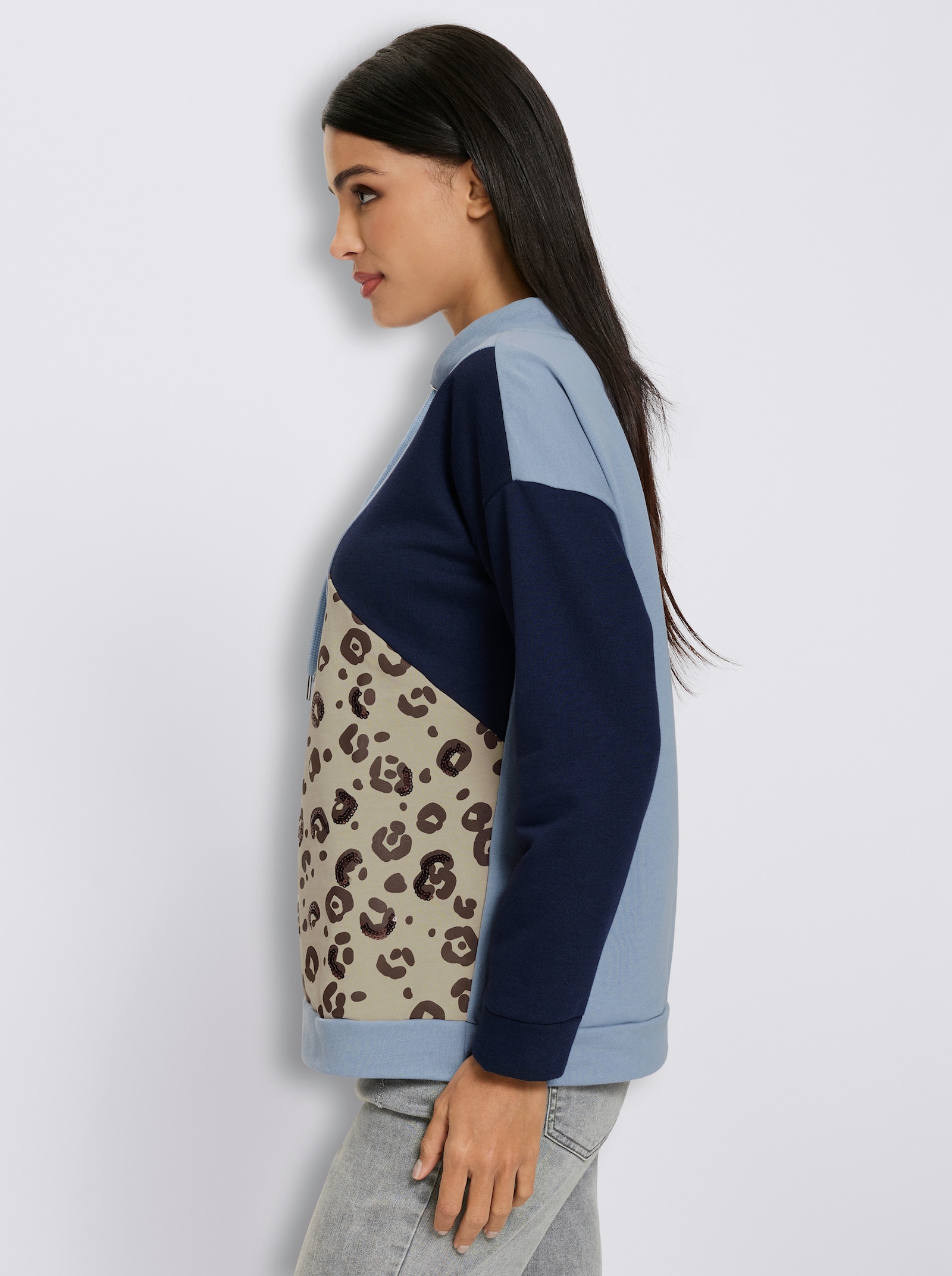 heine Sweatshirt mit Leo-Details - bleu-camel-bedruckt