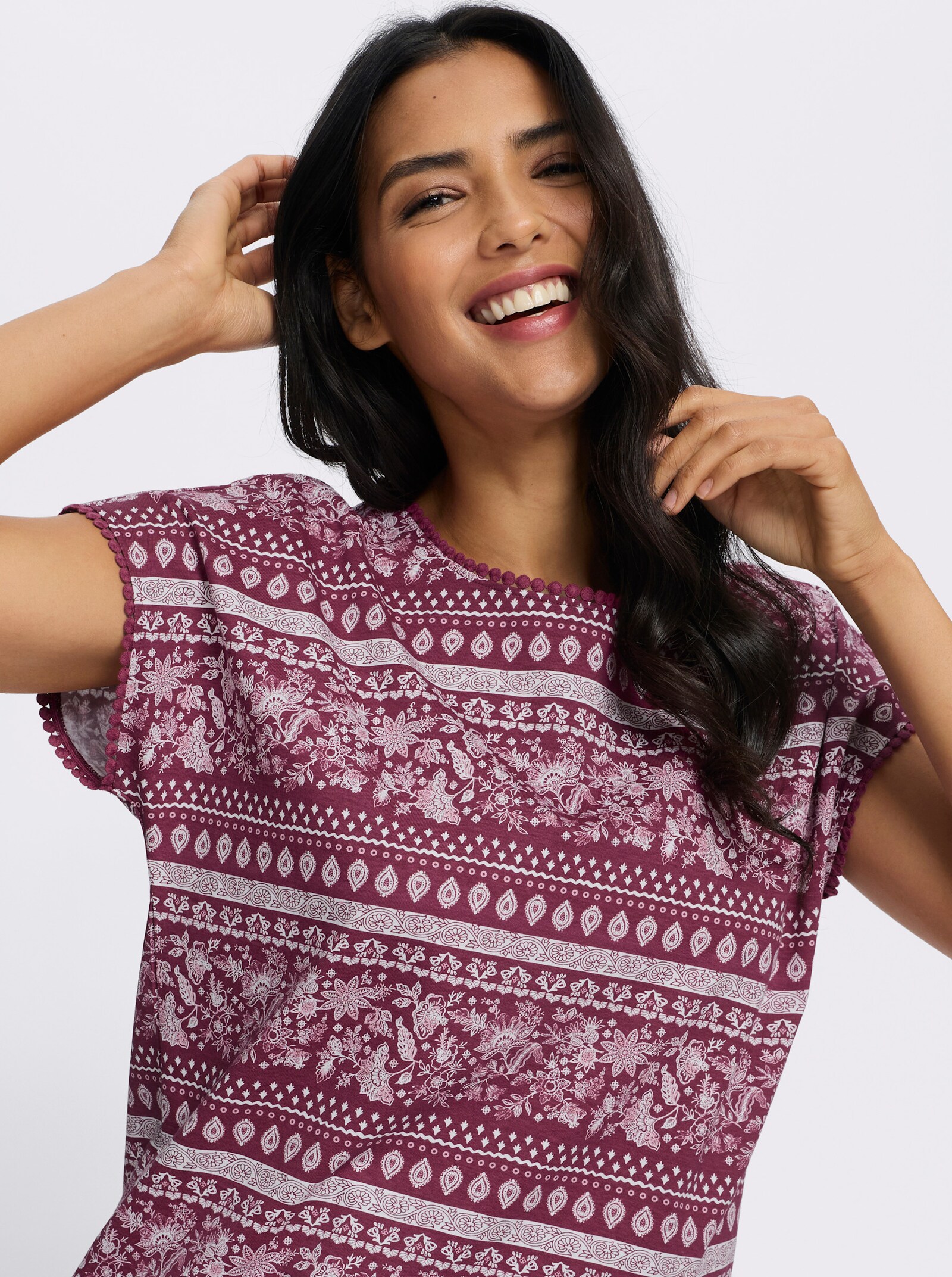 Kurzarmshirt mit überschnittenen Schultern - malve-rosenquarz-bedruckt