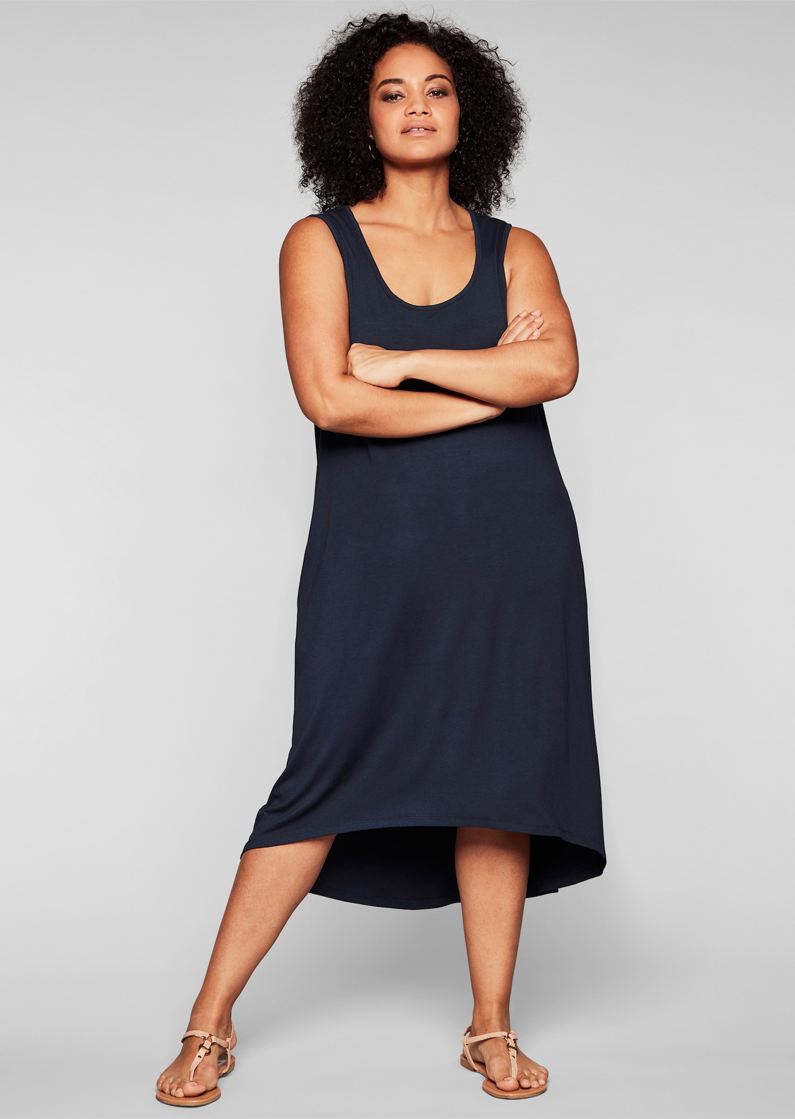 sheego Strandjurk met voor korte en achter lange zoom - marine