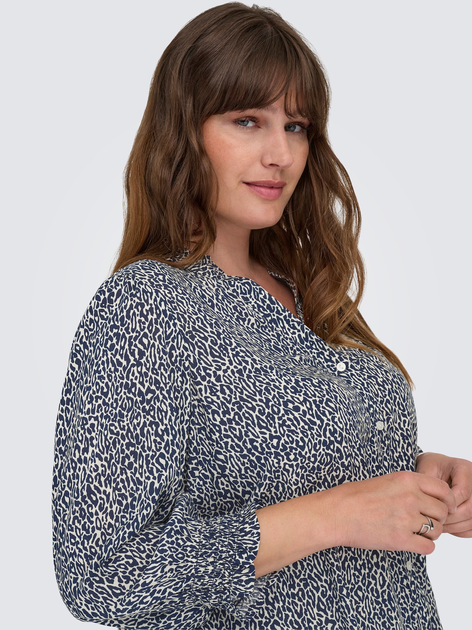 ONLY CARMAKOMA Druckbluse - night sky aop:loui leo