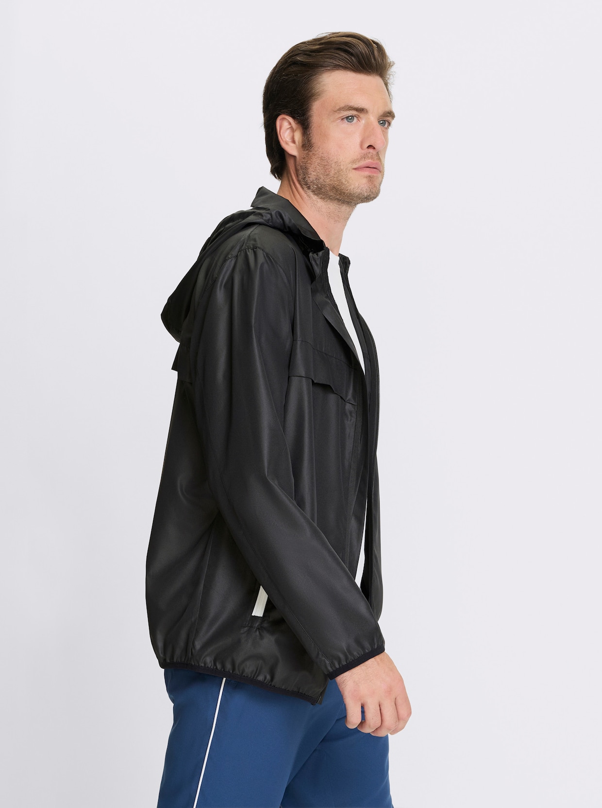 Catamaran Sports Funktionsjacke mit Belüftungsschlitzen hinten - schwarz