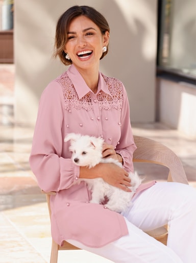 Longbluse mit Spitze und Zierperlen - hortensie