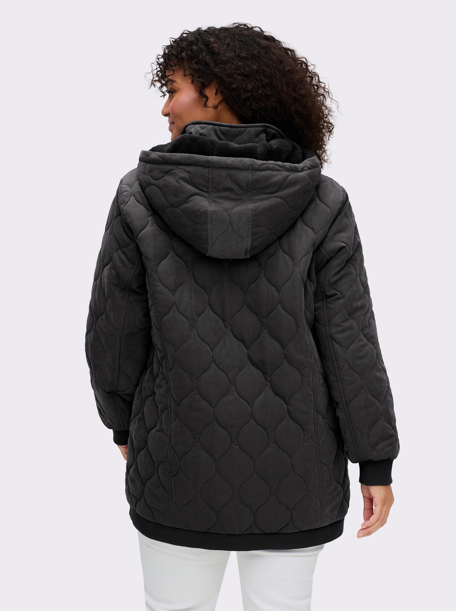 sheego Blousonjacke mit Wellensteppung, warm wattiert - schwarz