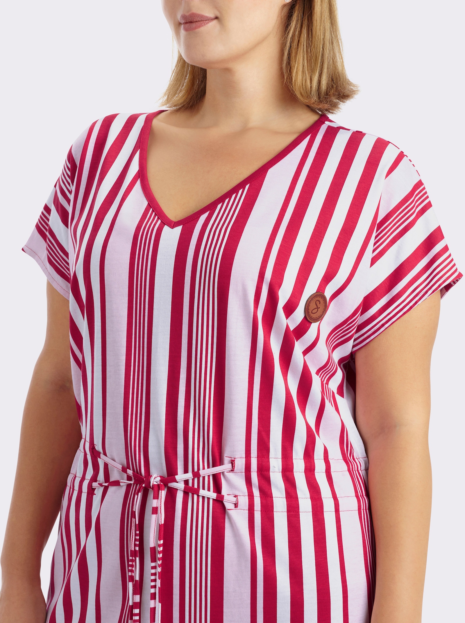 sheego Jerseykleid mit Streifenmuster und Bindeband - weiß-rot-gestreift