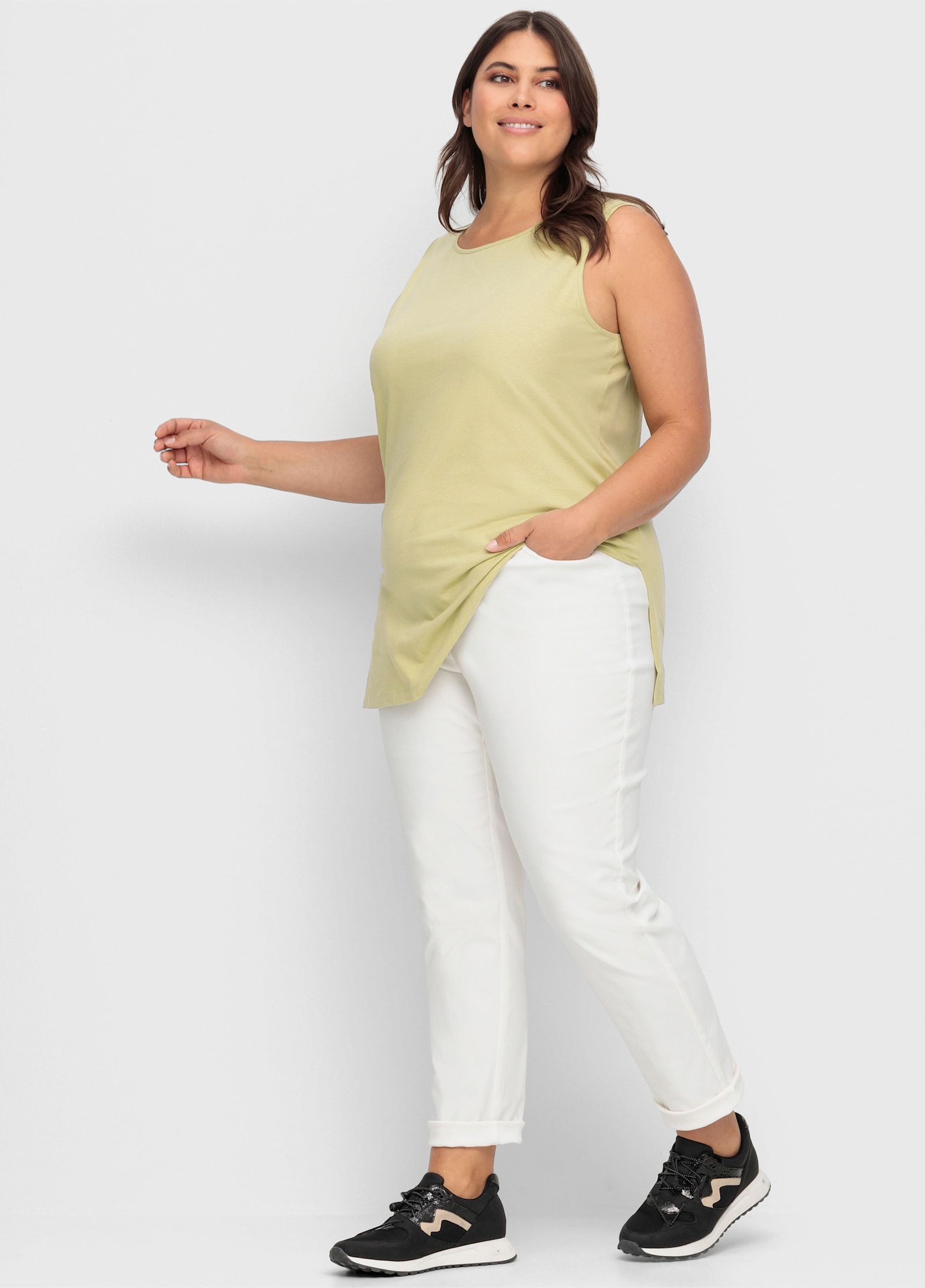 Longtop mit Seitenschlitzen - lindgrün