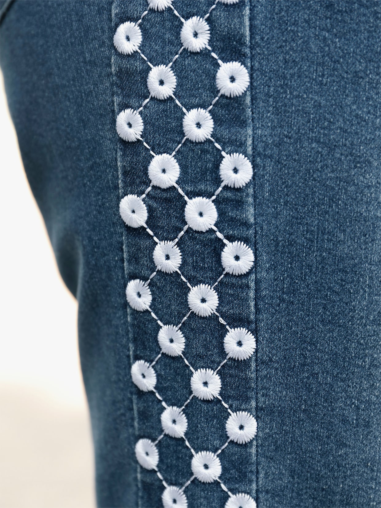 Jeans - blue-stone-washed