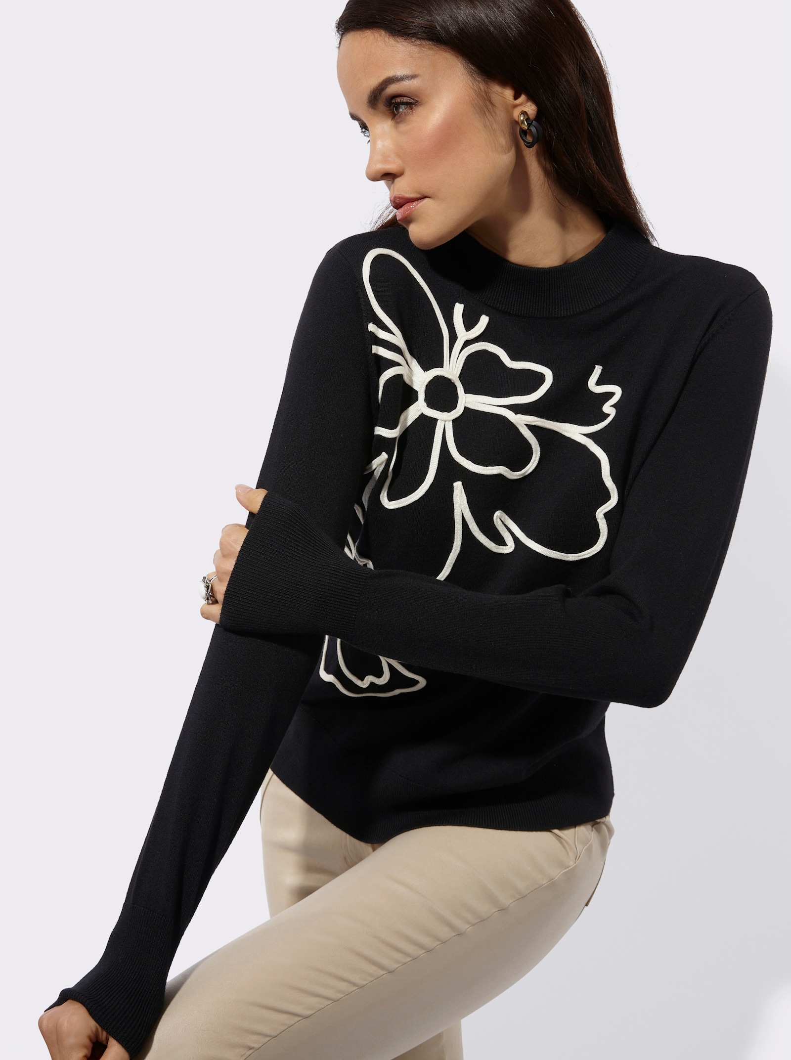 Langarm-Pullover mit platziertem Blumenmotiv - schwarz