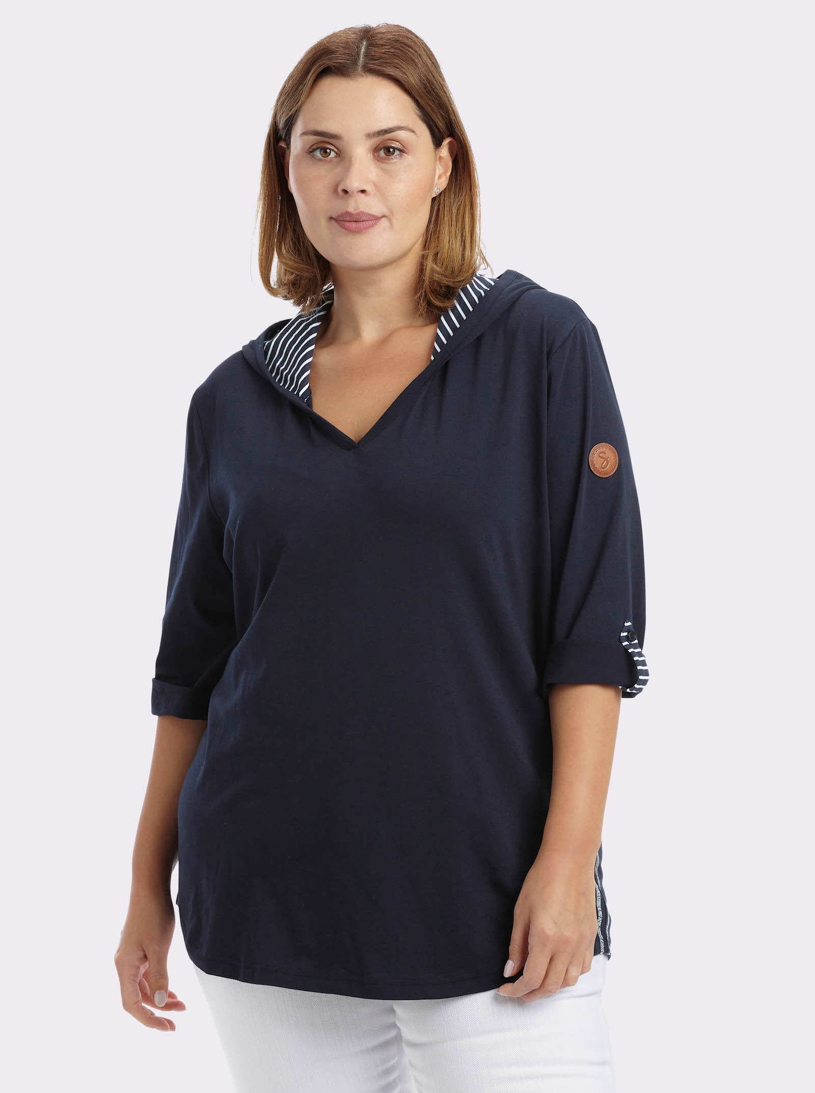 sheego Kapuzenshirt mit Streifen-Details - tiefblau