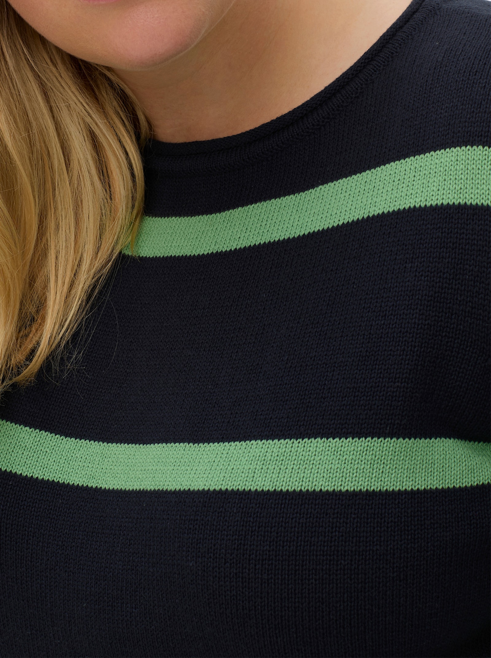 sheego Pullover mit Kontraststreifen - tiefblau-apfel-geringelt