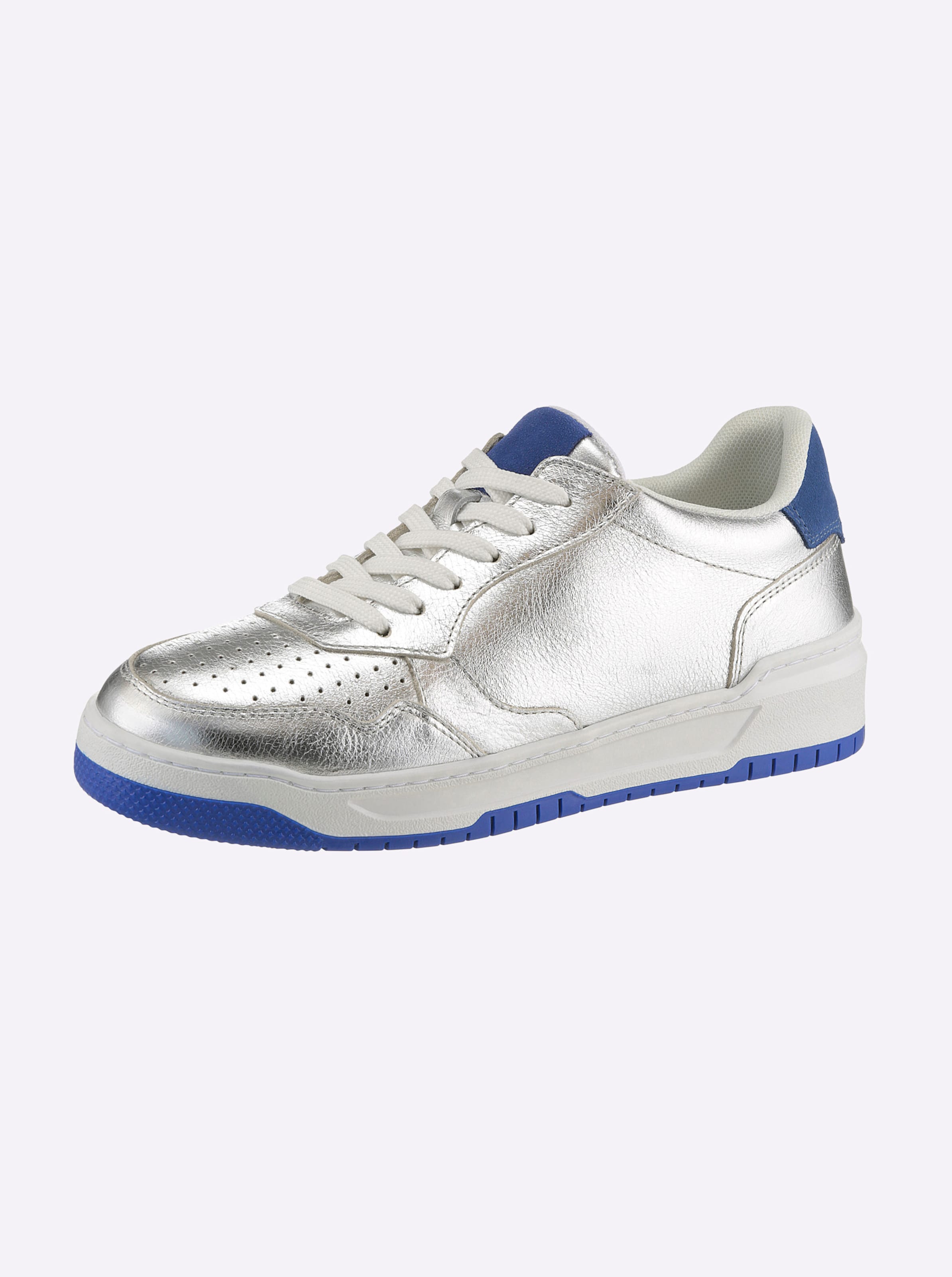 Sneaker