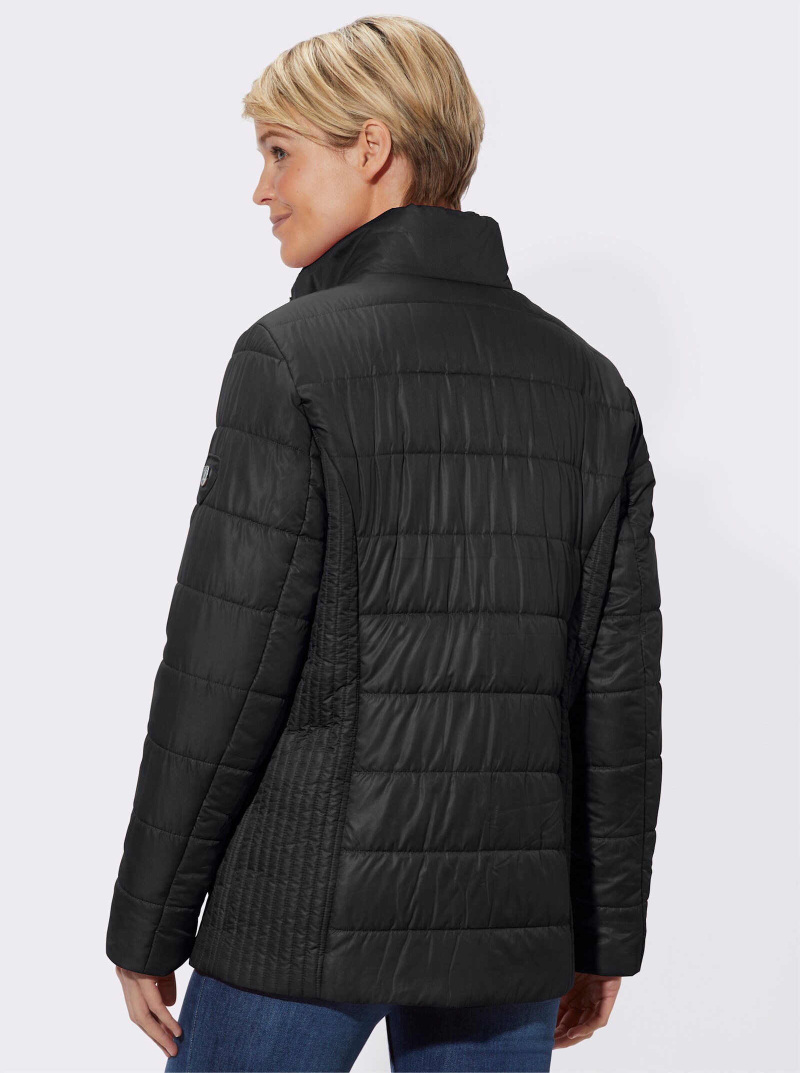 Steppjacke mit seitlicher Längs-Steppung - schwarz
