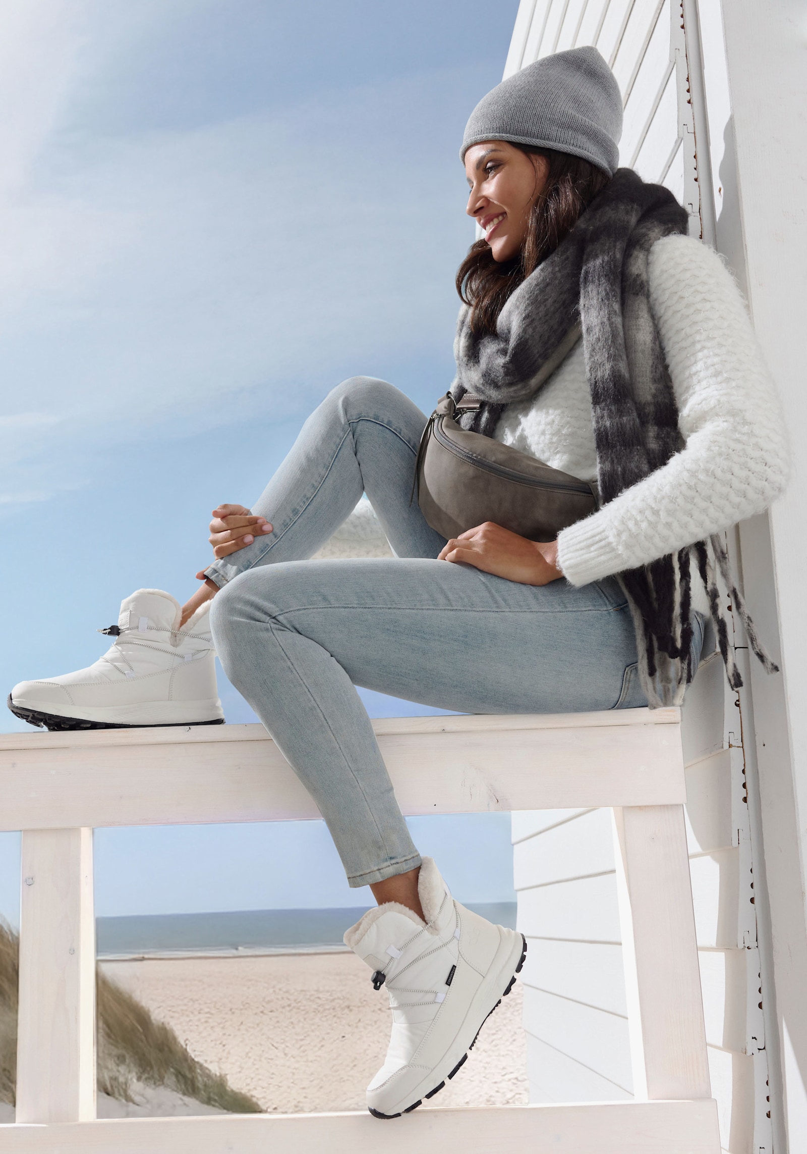 LASCANA Stiefelette - weiß