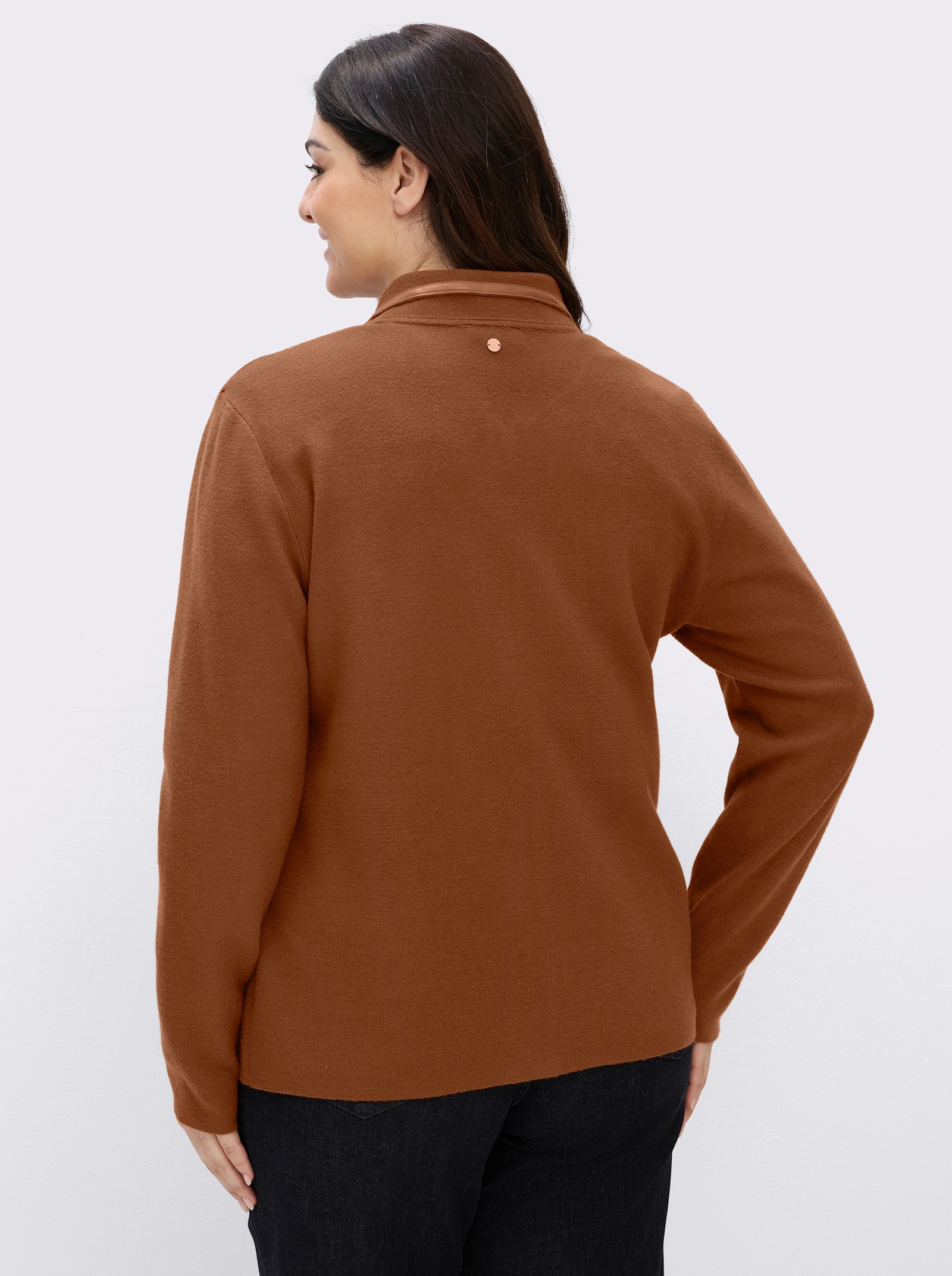 sheego Cardigan mit Polokragen und Reißverschluss - cognac