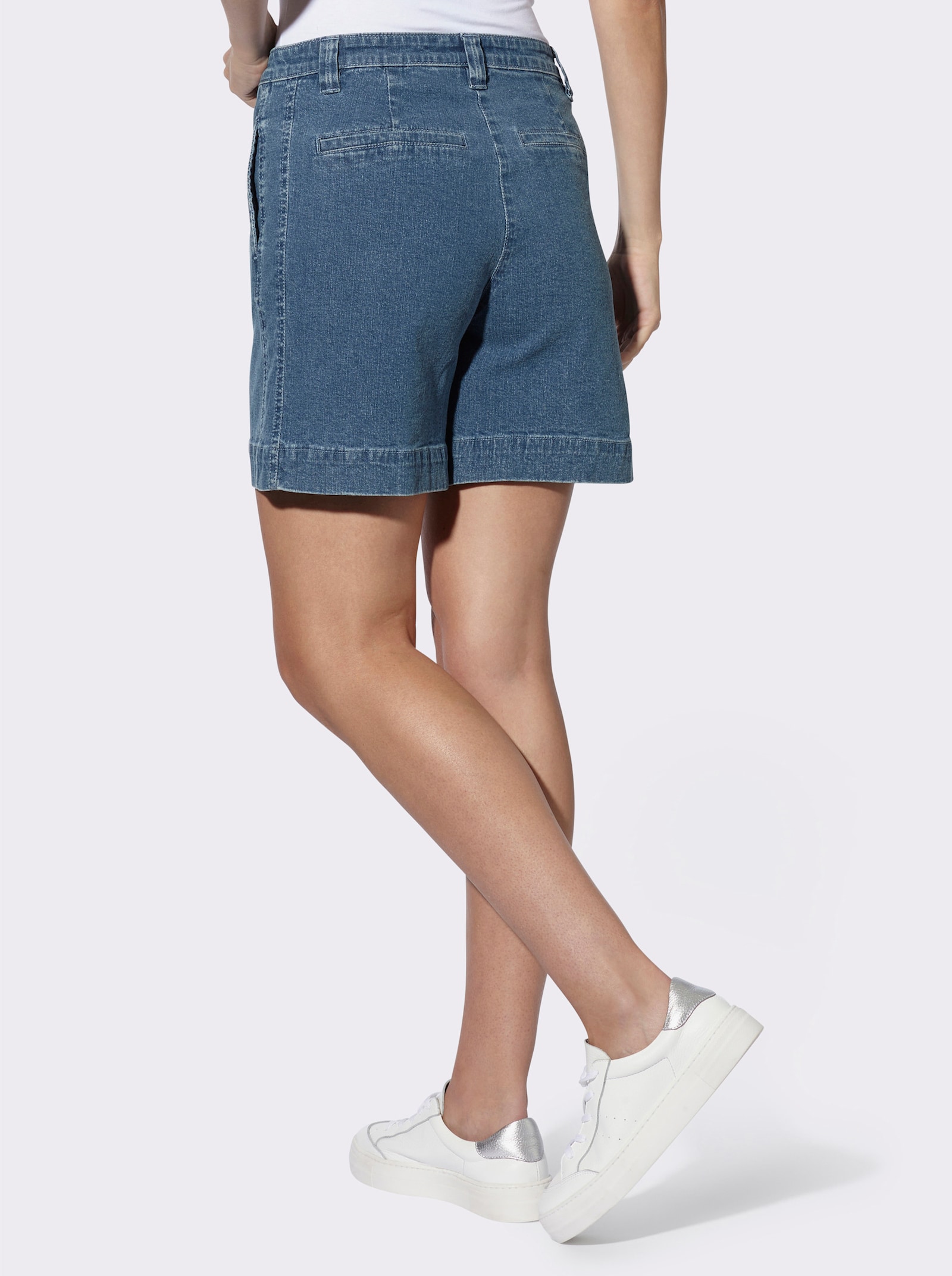 heine Shorts mit etwas weiterem Bein - blue-bleached