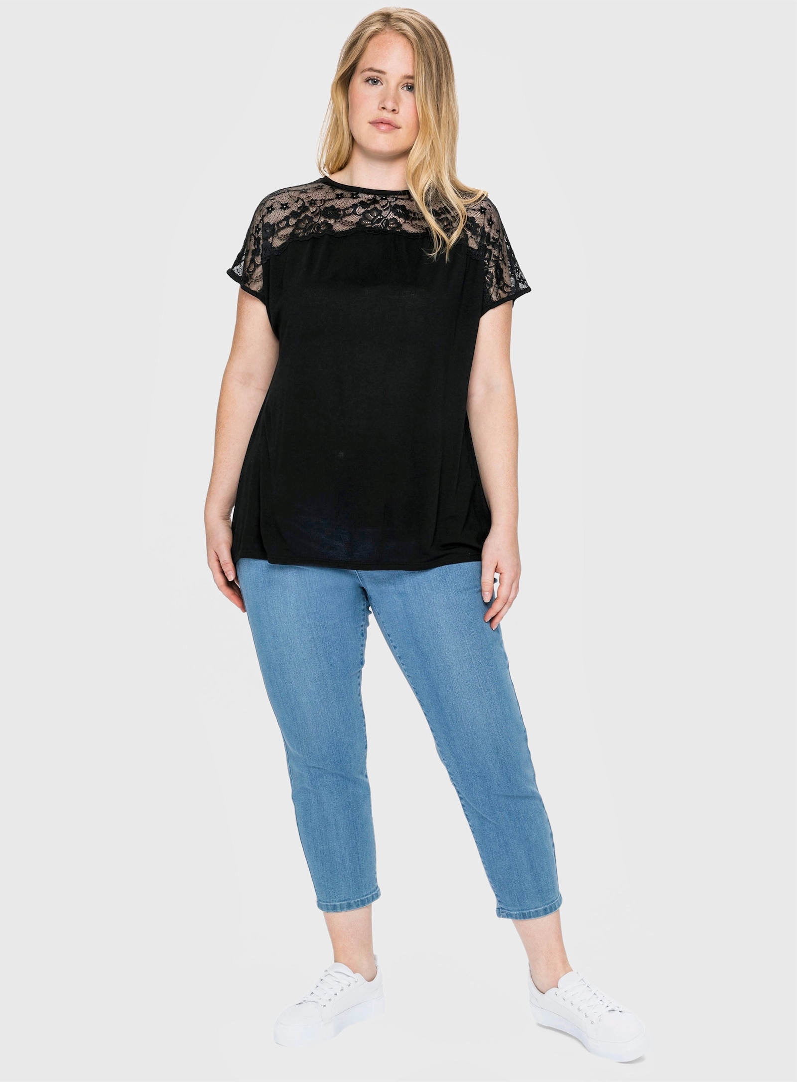 sheego Spitzenshirt in A-Linie - schwarz