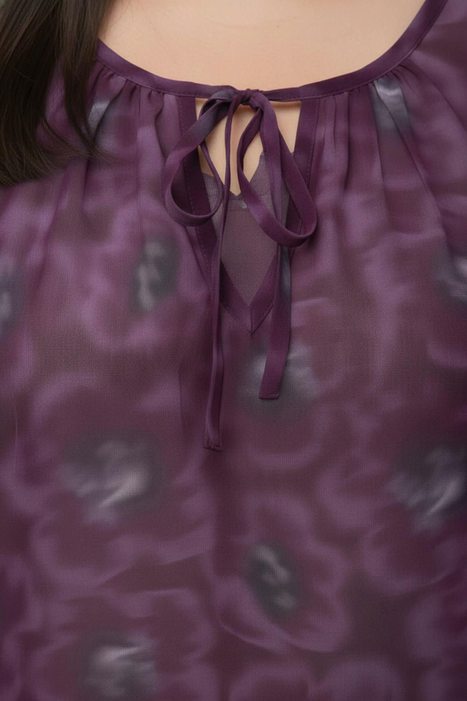 Druckbluse in transparenter Qualität - burgund-flieder-bedruckt