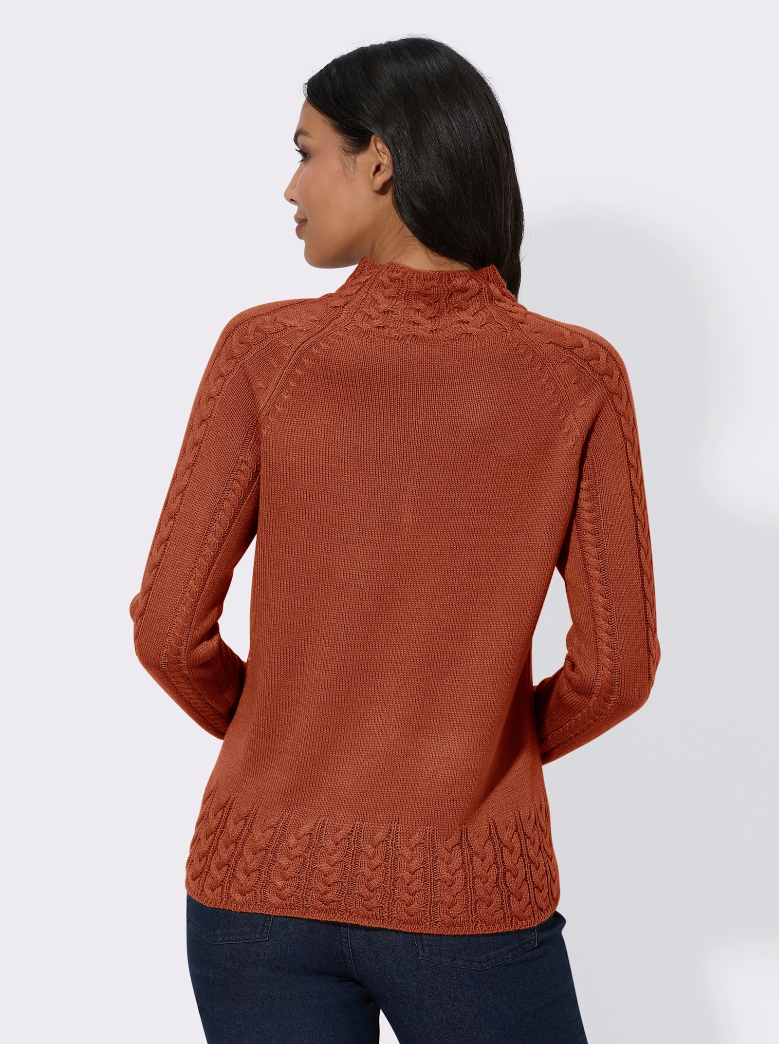 Stehkragenpullover mit Zopfstrick-Muster - rostrot