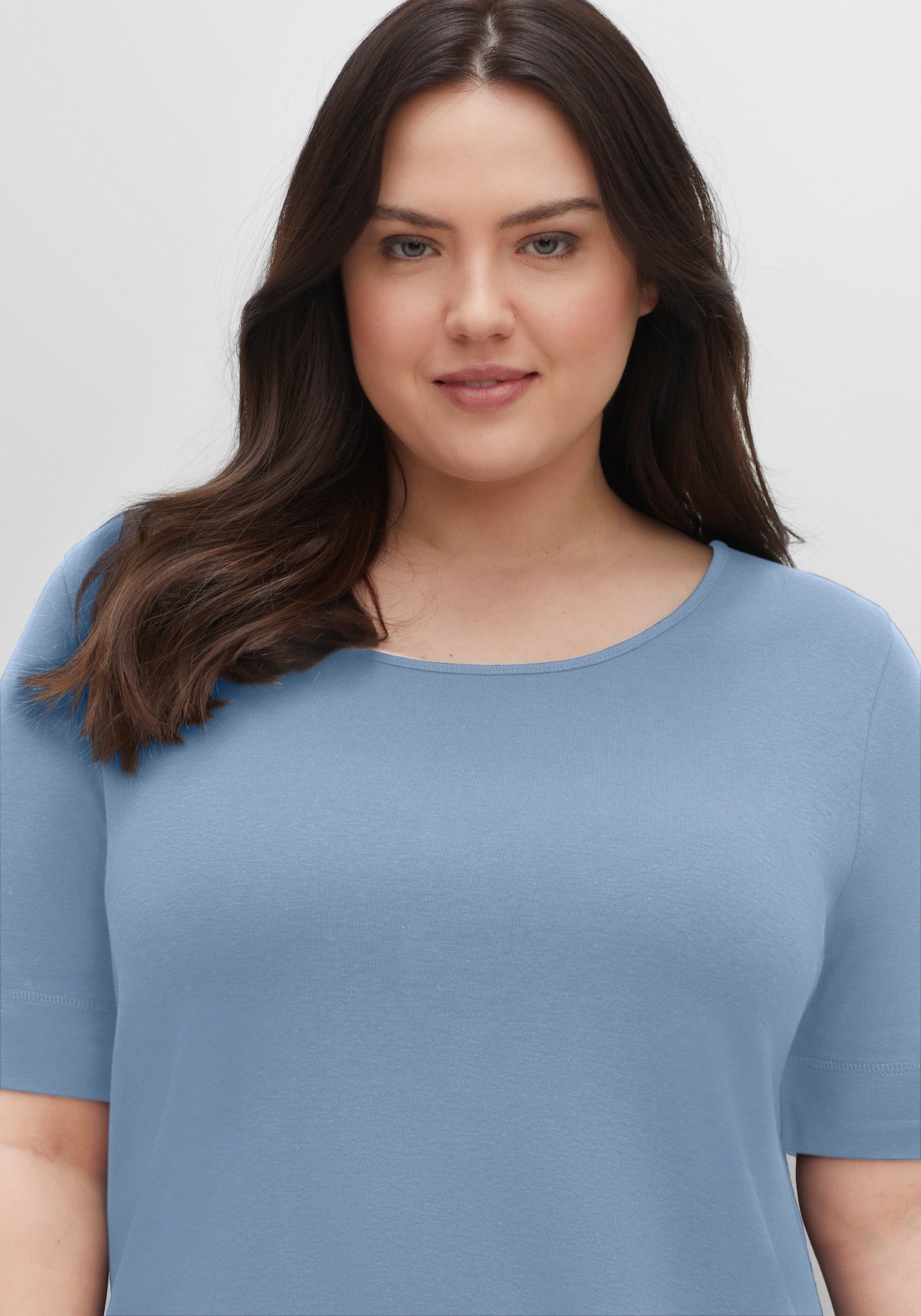 sheego Longshirt mit abgerundetem Saum - bleu