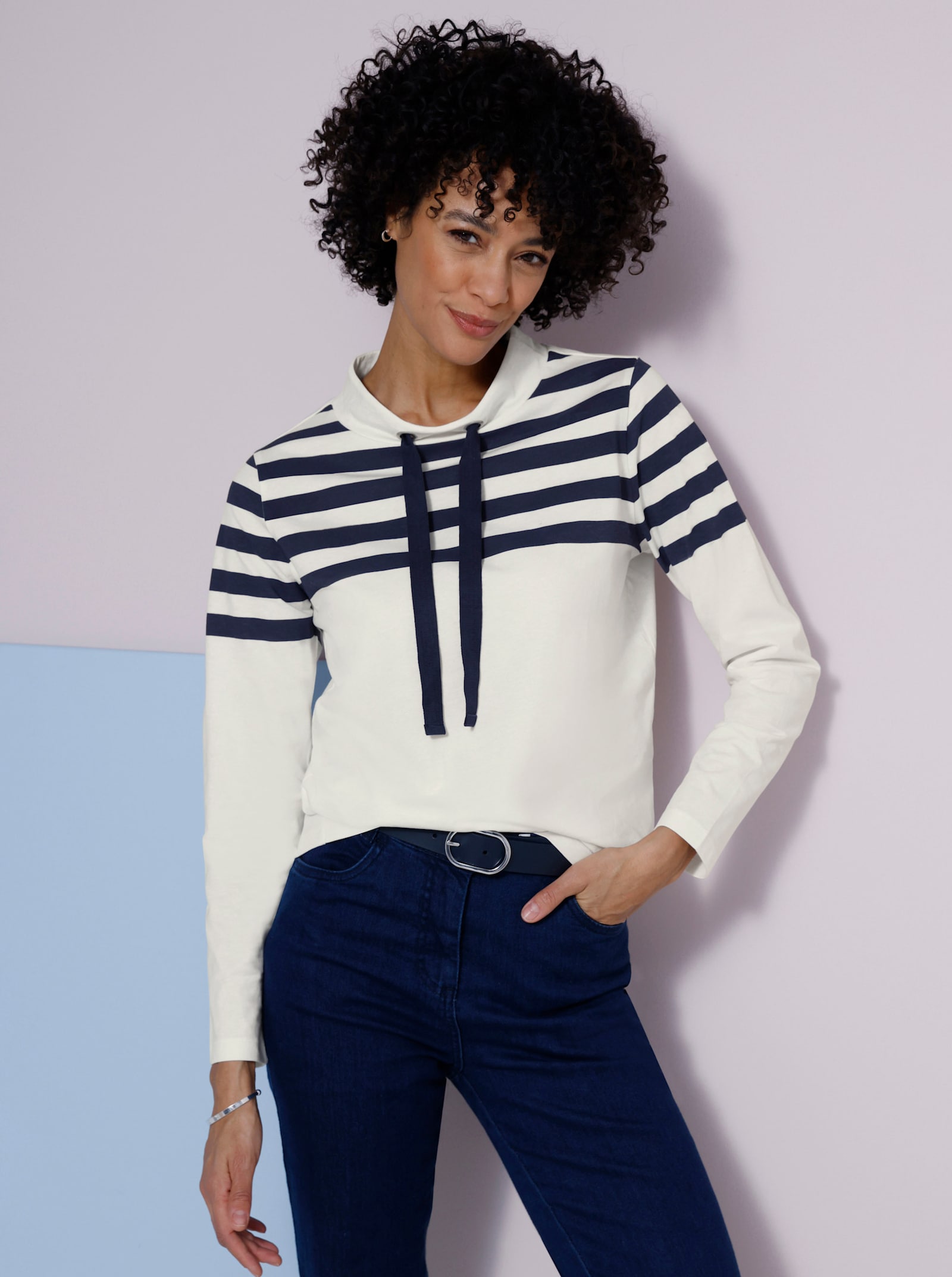 Stehkragenshirt mit Streifenmuster - ecru-marine-bedruckt