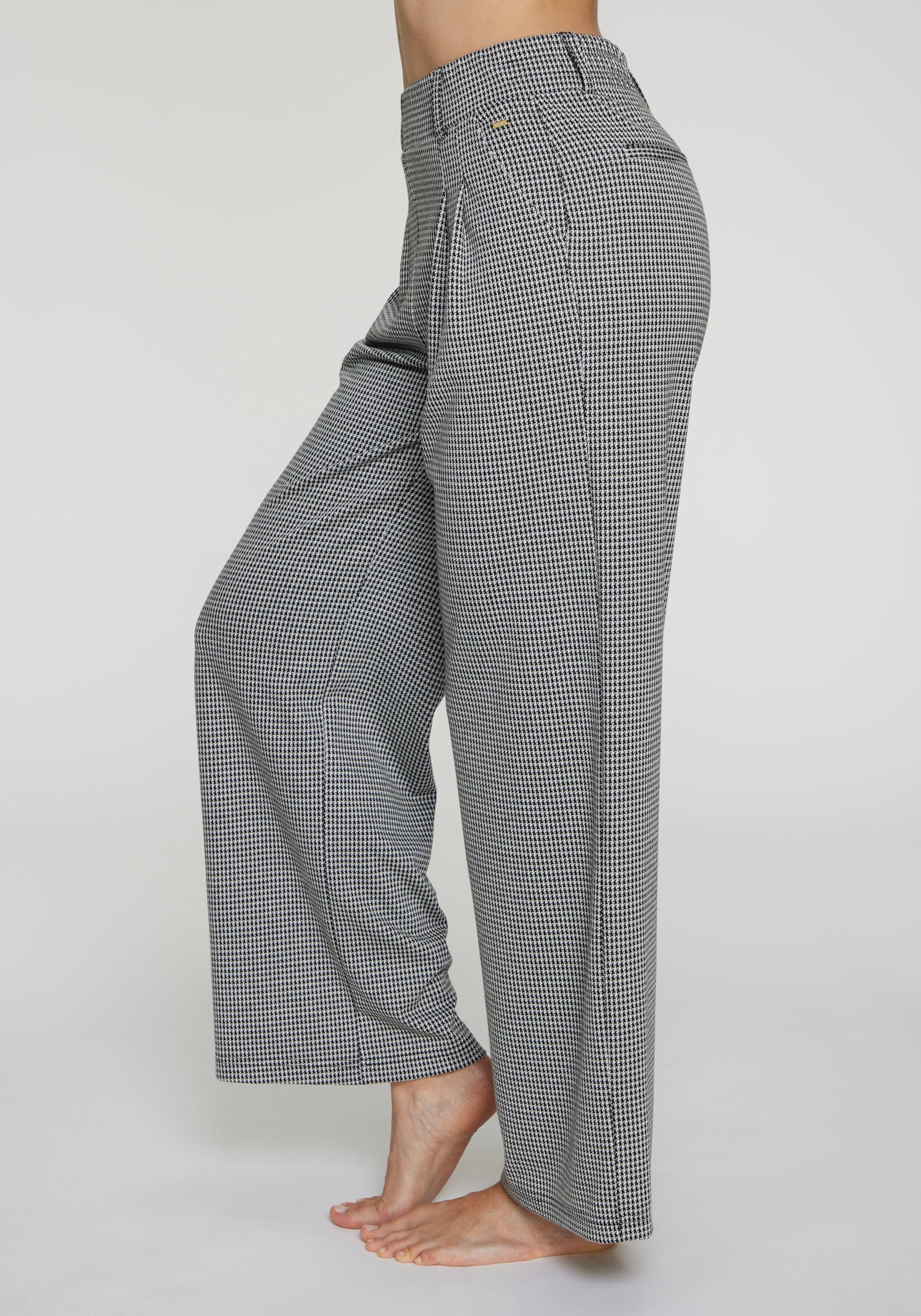 LASCANA Schlupfhose - schwarz kariert