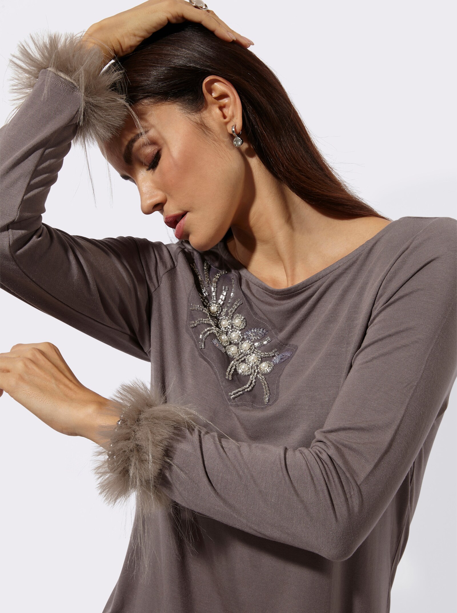 Langarmshirt mit Pailletten und Ziersteinchen - dunkeltaupe