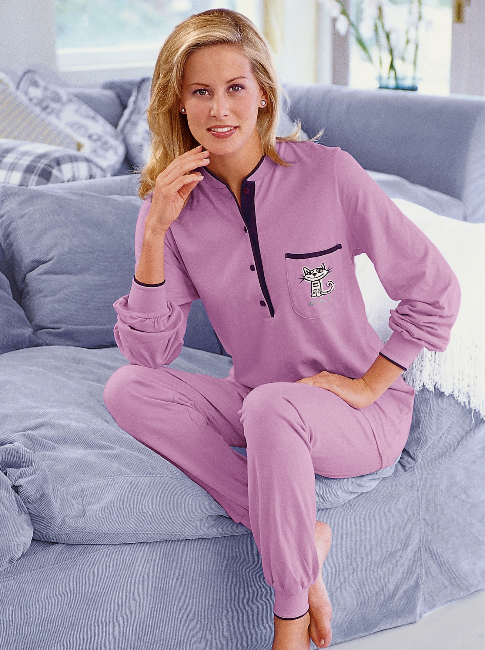 wäschepur Schlafanzug mit Katzen-Motiv - rosé