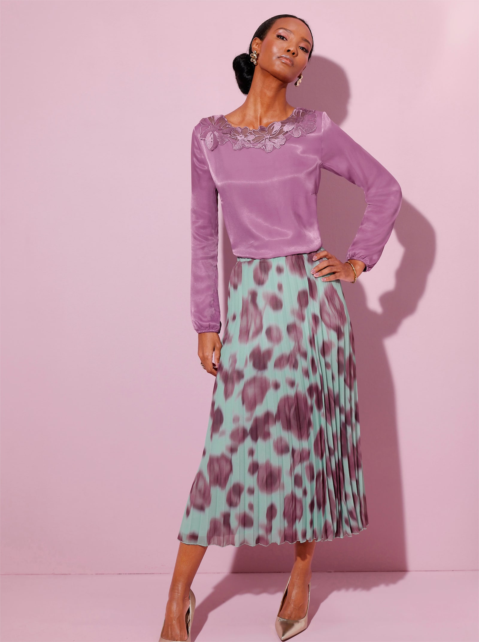 Comfortblouse met kantinzet - violet