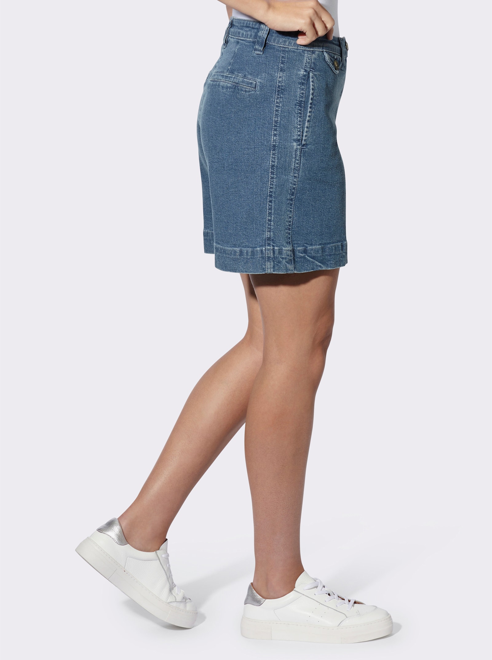 heine Shorts mit etwas weiterem Bein - blue-bleached