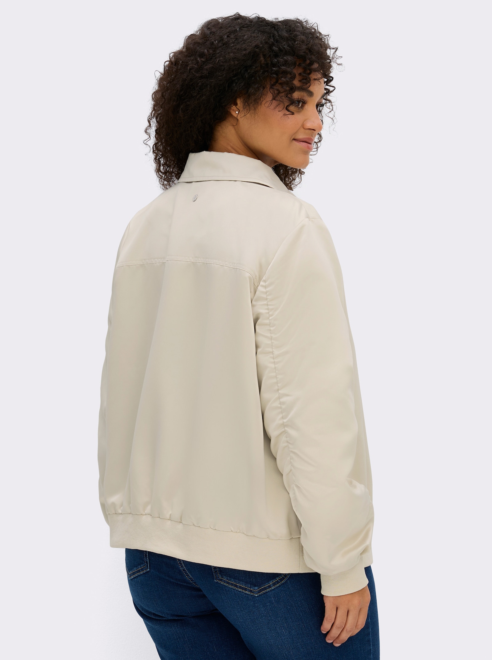 sheego Blouson mit femininen Details - sand