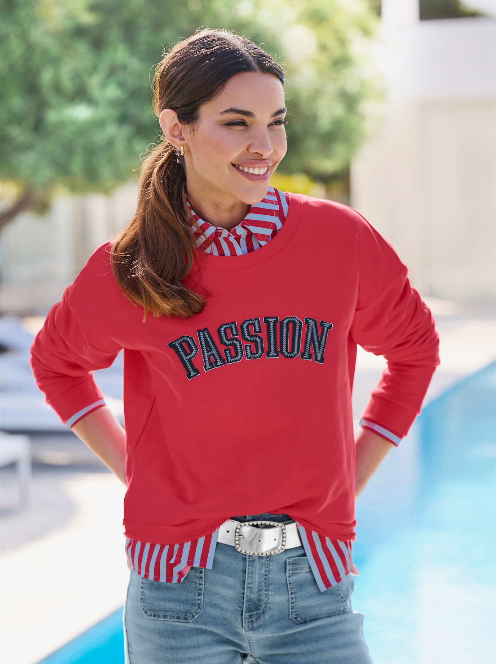 heine Sweater mit Schriftzug-Stickerei - erdbeere