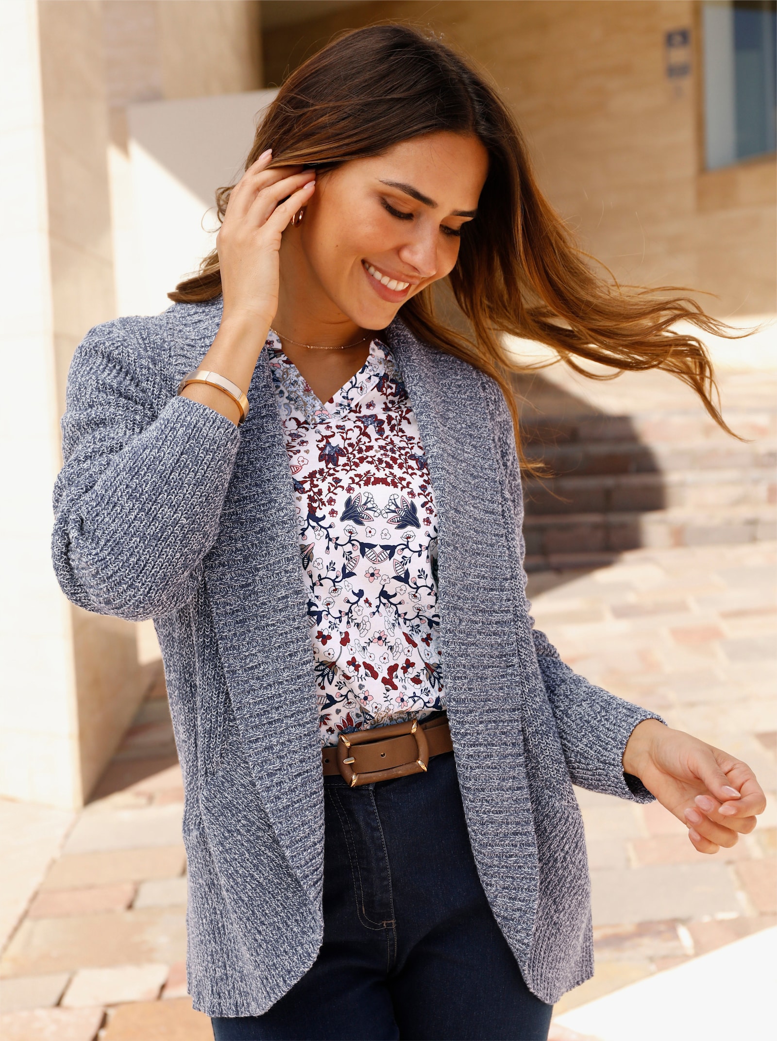 Strickjacke mit Schalkragen - rauchblau-ecru-meliert