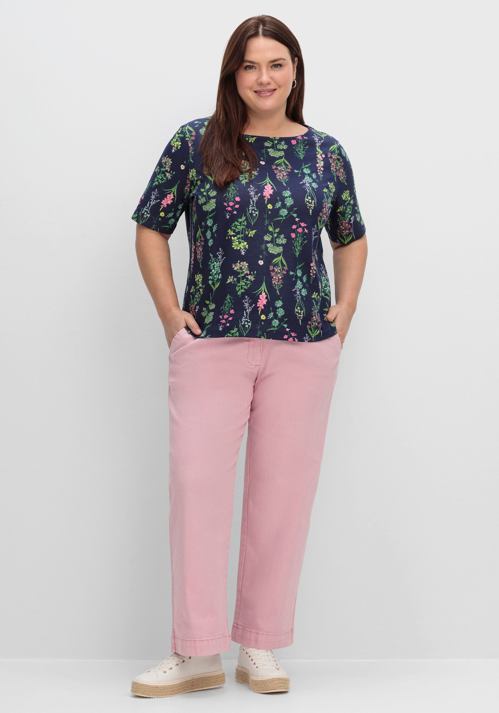 Rundhalsshirt im floralen Dessin - marine-altrosa-bedruckt