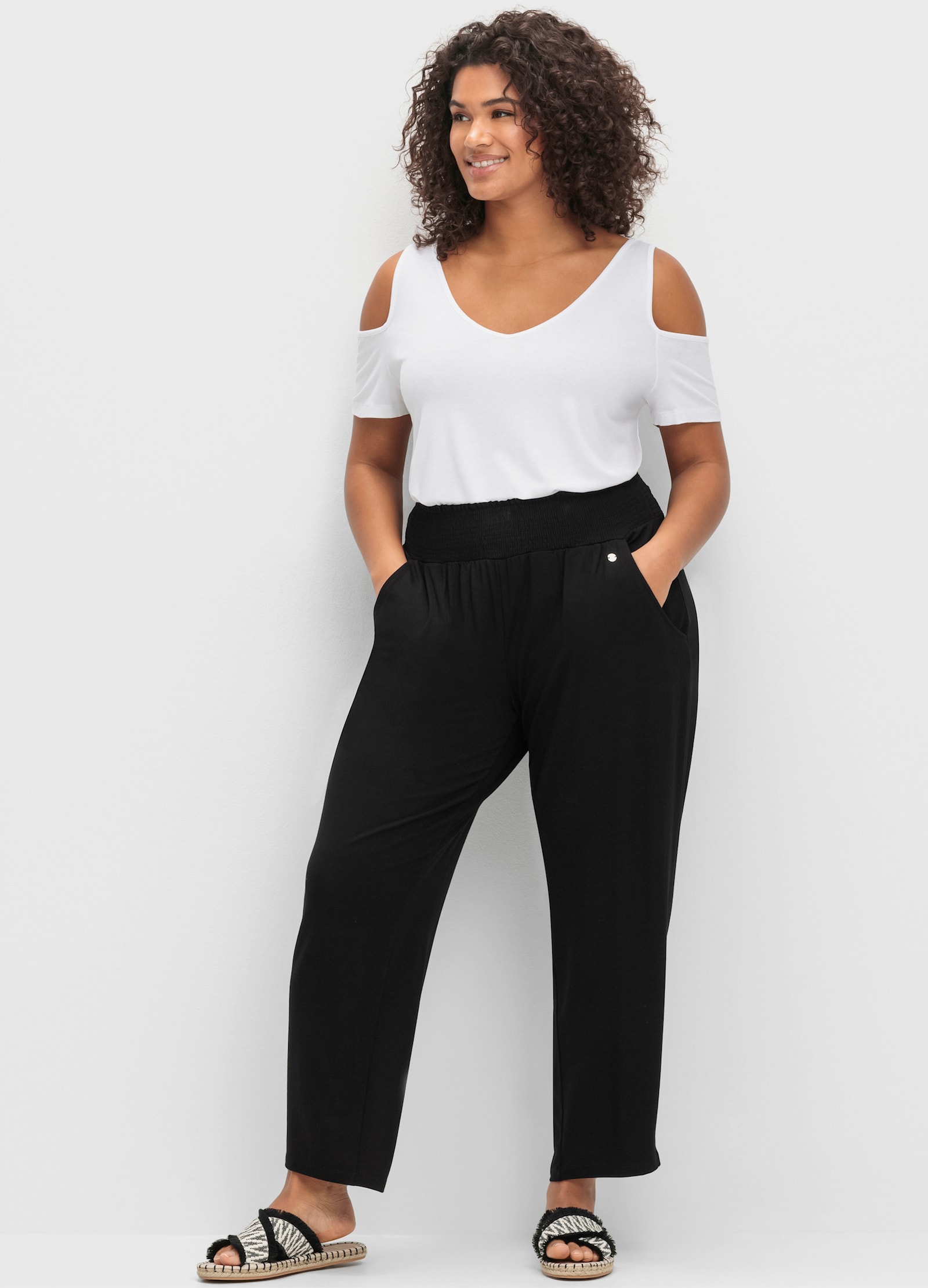 sheego Schlupfhose mit breitem Smokbund, weite Form - schwarz