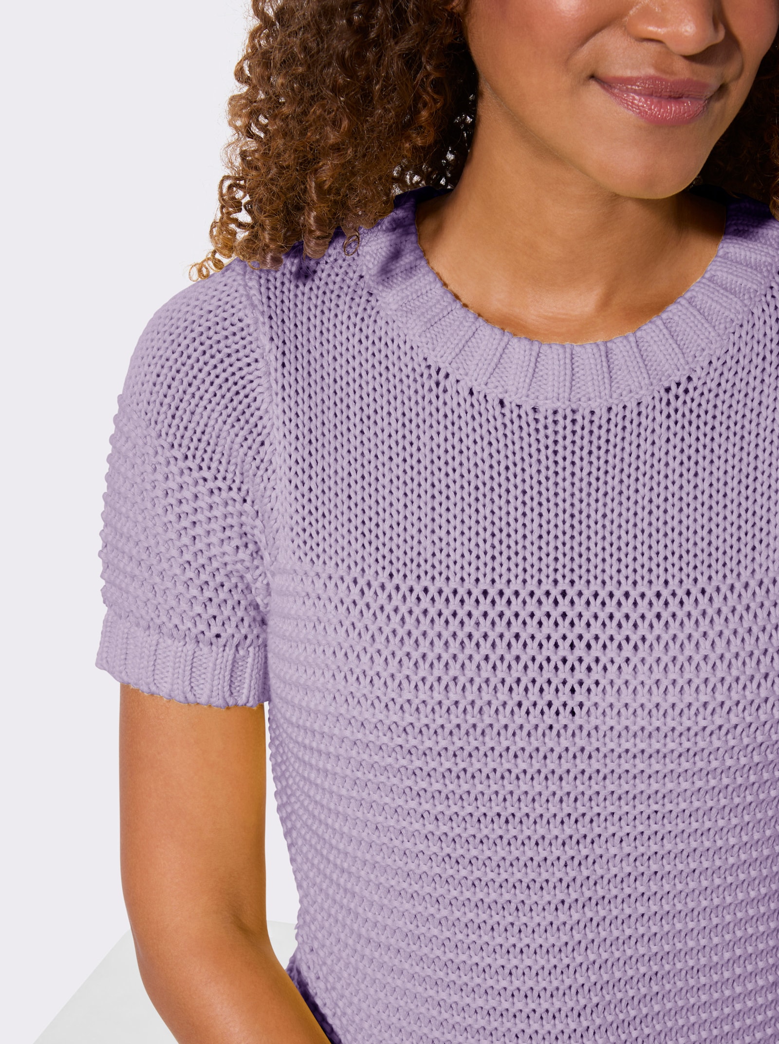 Kurzarmpullover mit Fantasiemuster - flieder