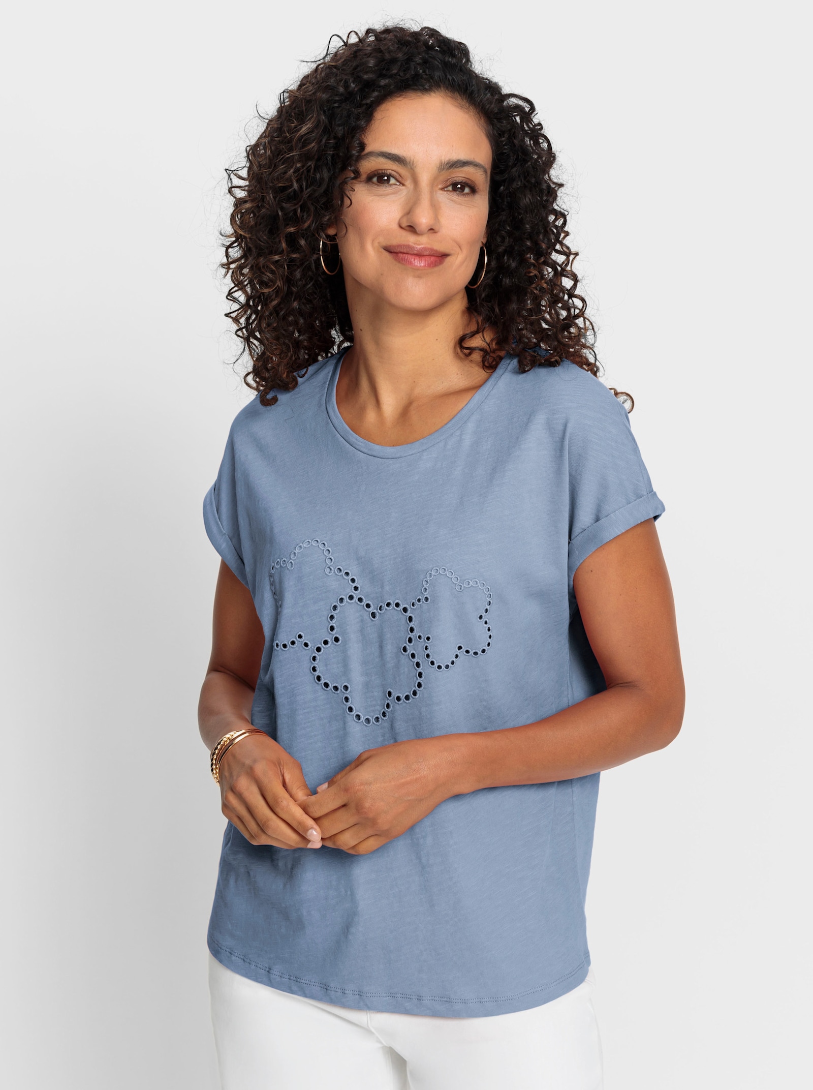 Rundhalsshirt mit Lochstickerei - bleu