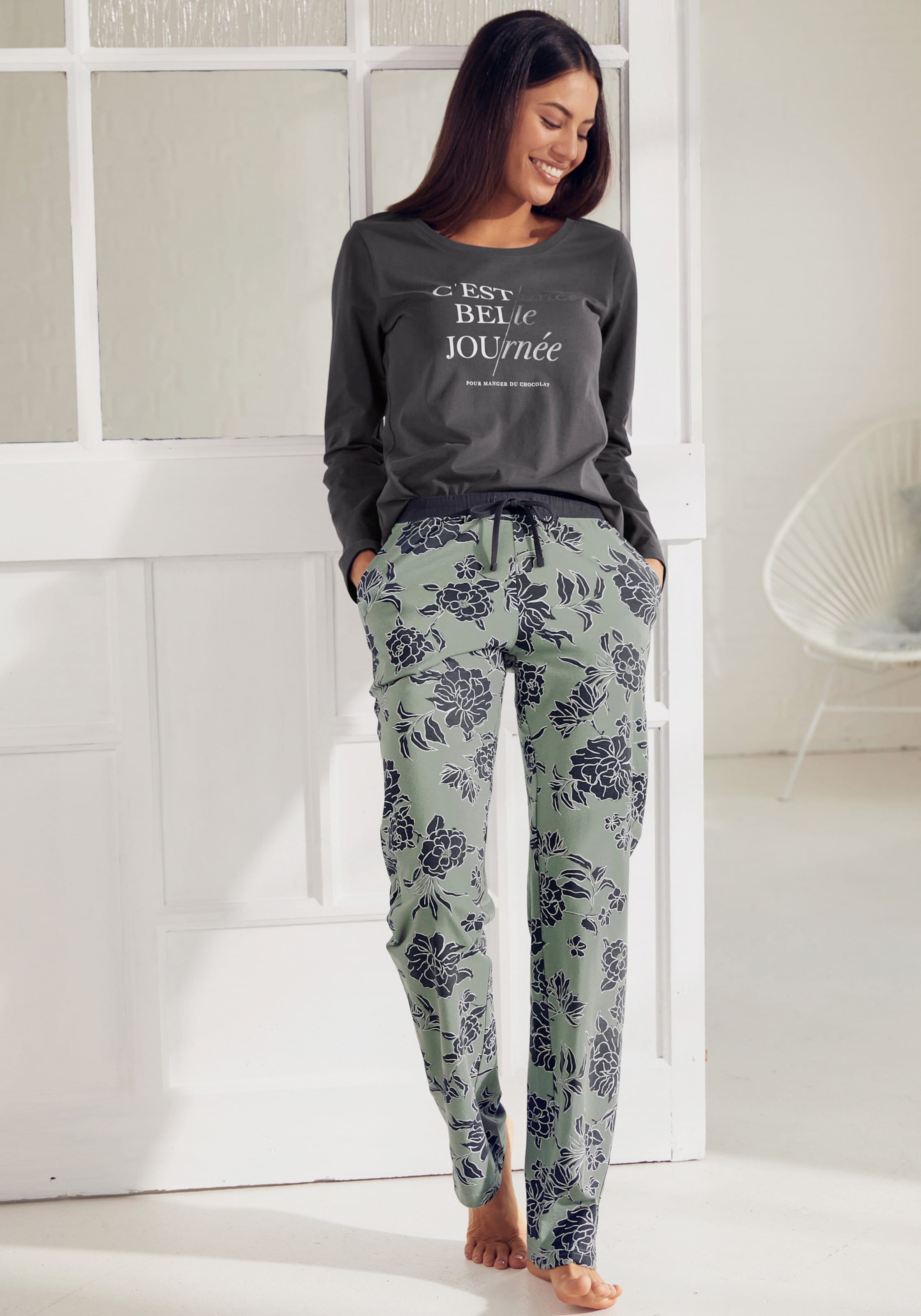 Vivance Dreams Pyjama in graphit-graugrün | heine