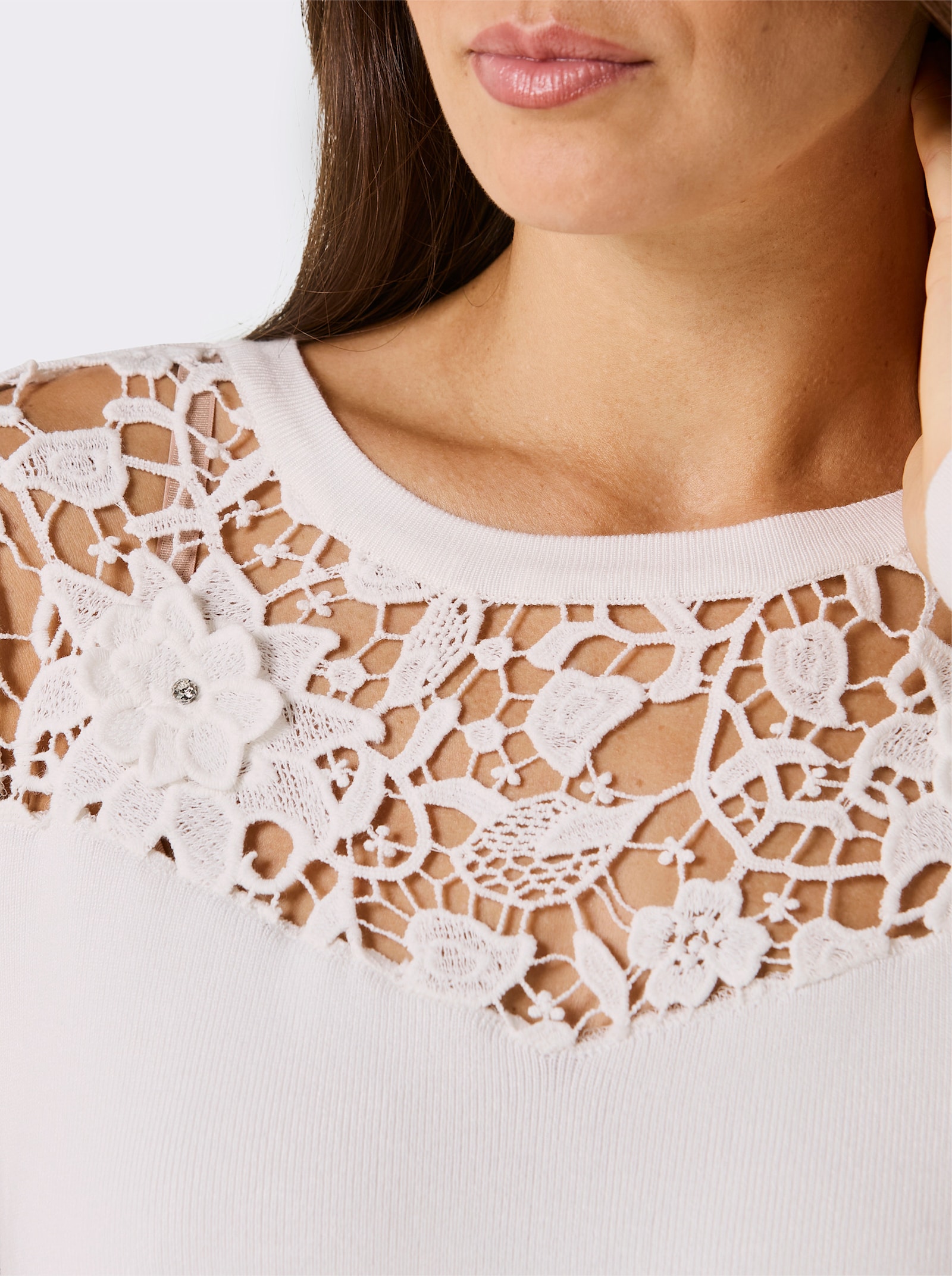 CREATION L PREMIUM Rundhalspullover mit Ballonärmeln aus Spitze - ecru