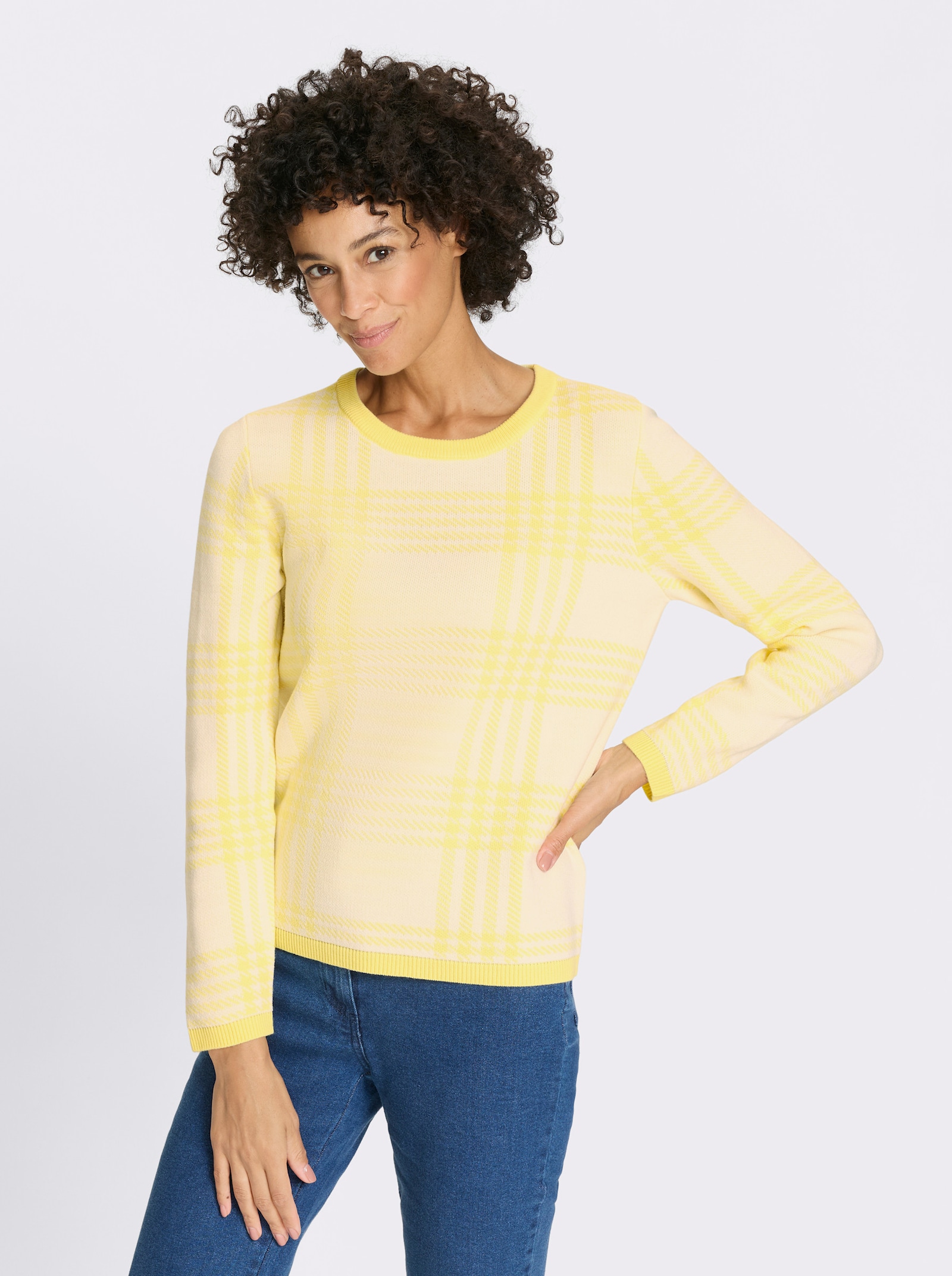 Pulóver, okr. výstrih, vzor káro-žakár - Citrónovo-svetlobéžový vzor