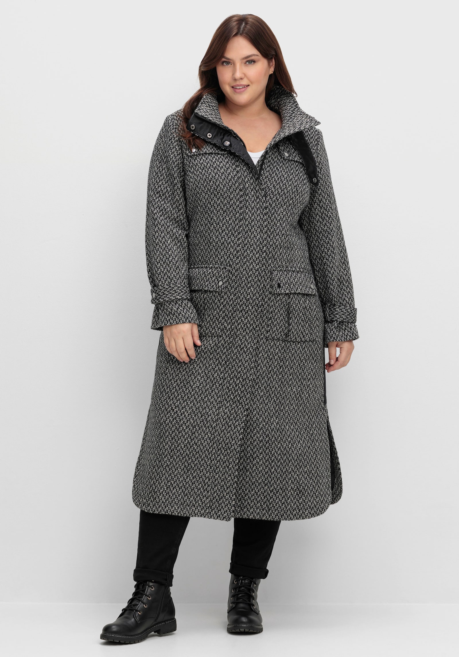 sheego Mantel im Cargo-Stil - schwarz-weiß