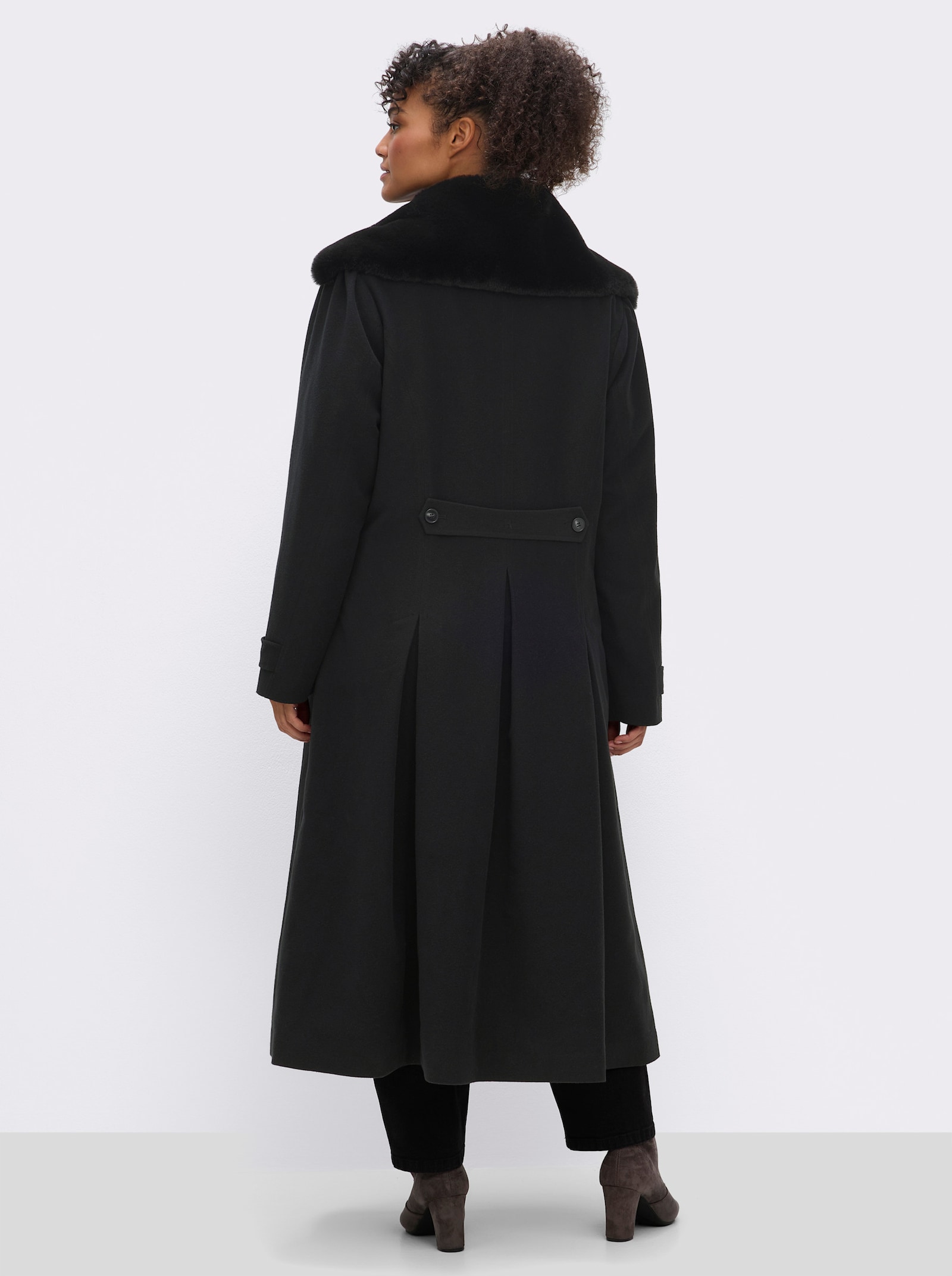 sheego by Joe Browns Mantel im taillierten Schnitt - schwarz