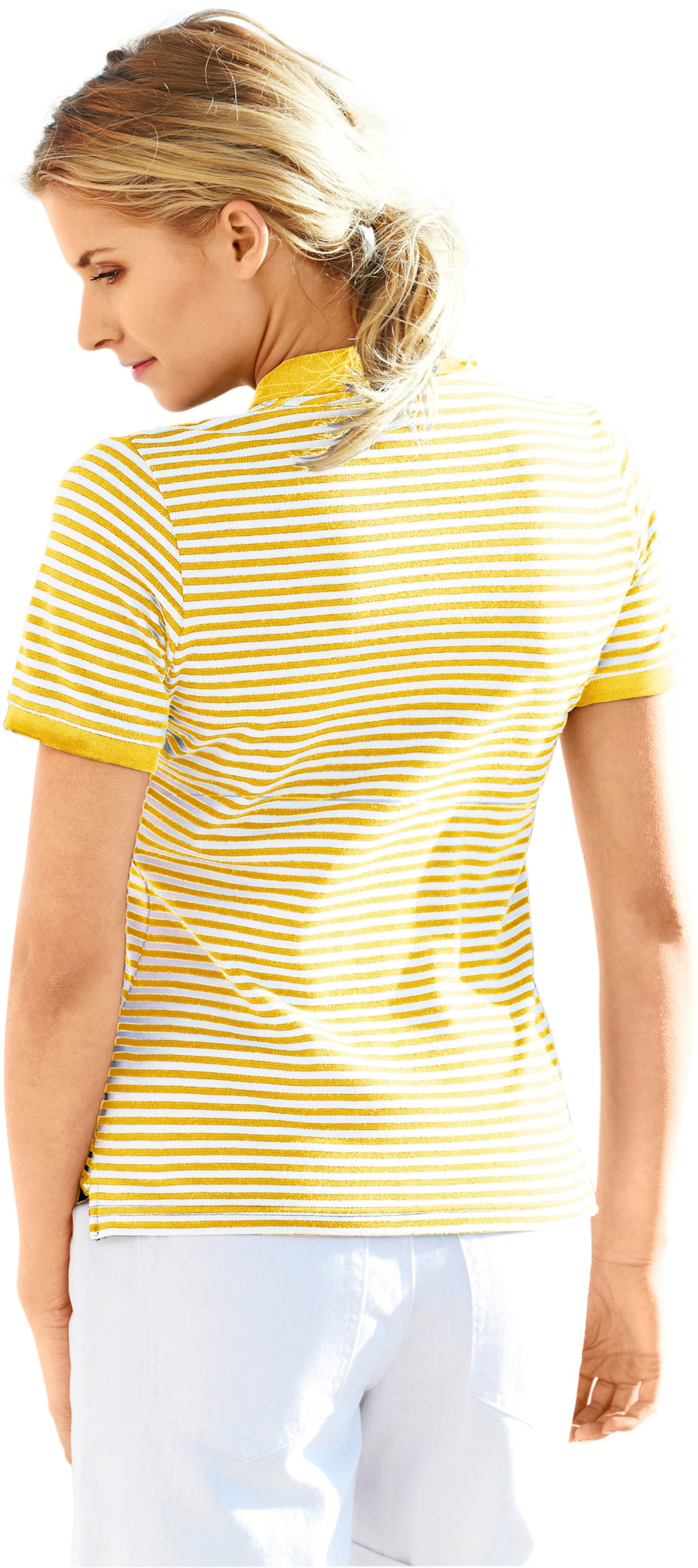 Weiche günstig Kaufen-Poloshirt in gelb von heine. Poloshirt in gelb von heine <![CDATA[Poloshirt Sportiver Klassiker im frechen Ringel-Dessin. In figurnaher, leicht taillierte Form. Herrlich weiche Pikee-Qualität.]]>. 