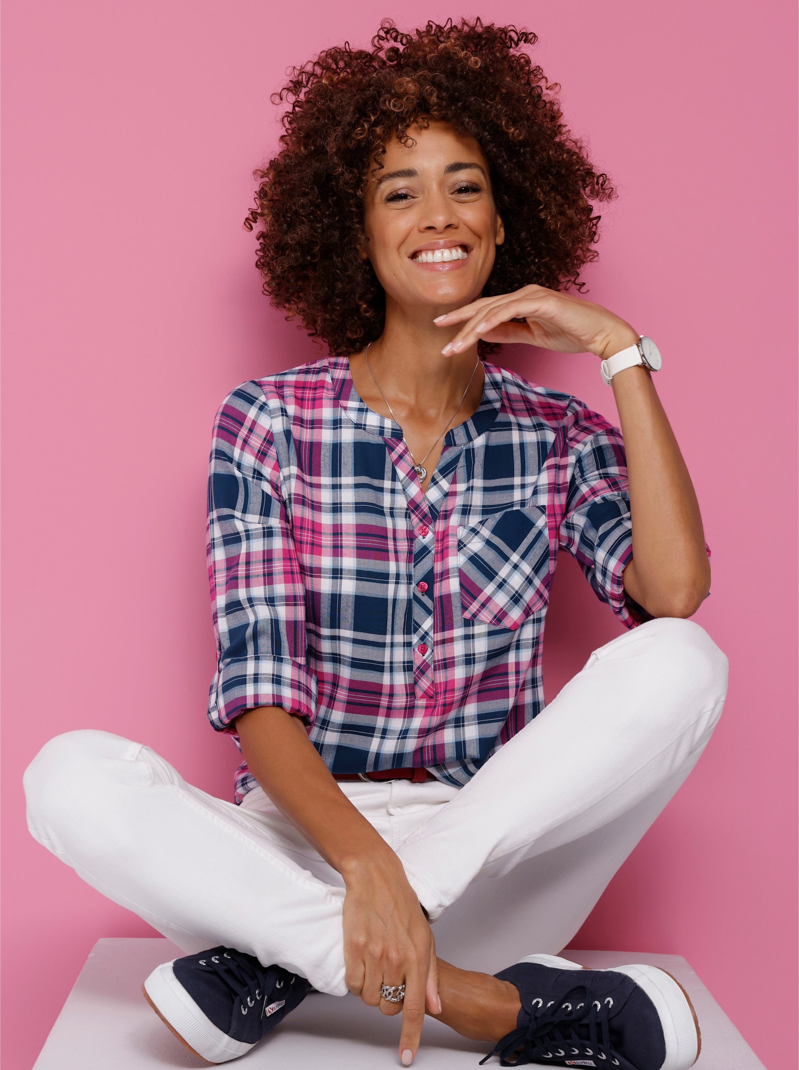 Navlékací halenka s kostkovaným vzorem z barvené příze - fuchsiová-bílá-kostka