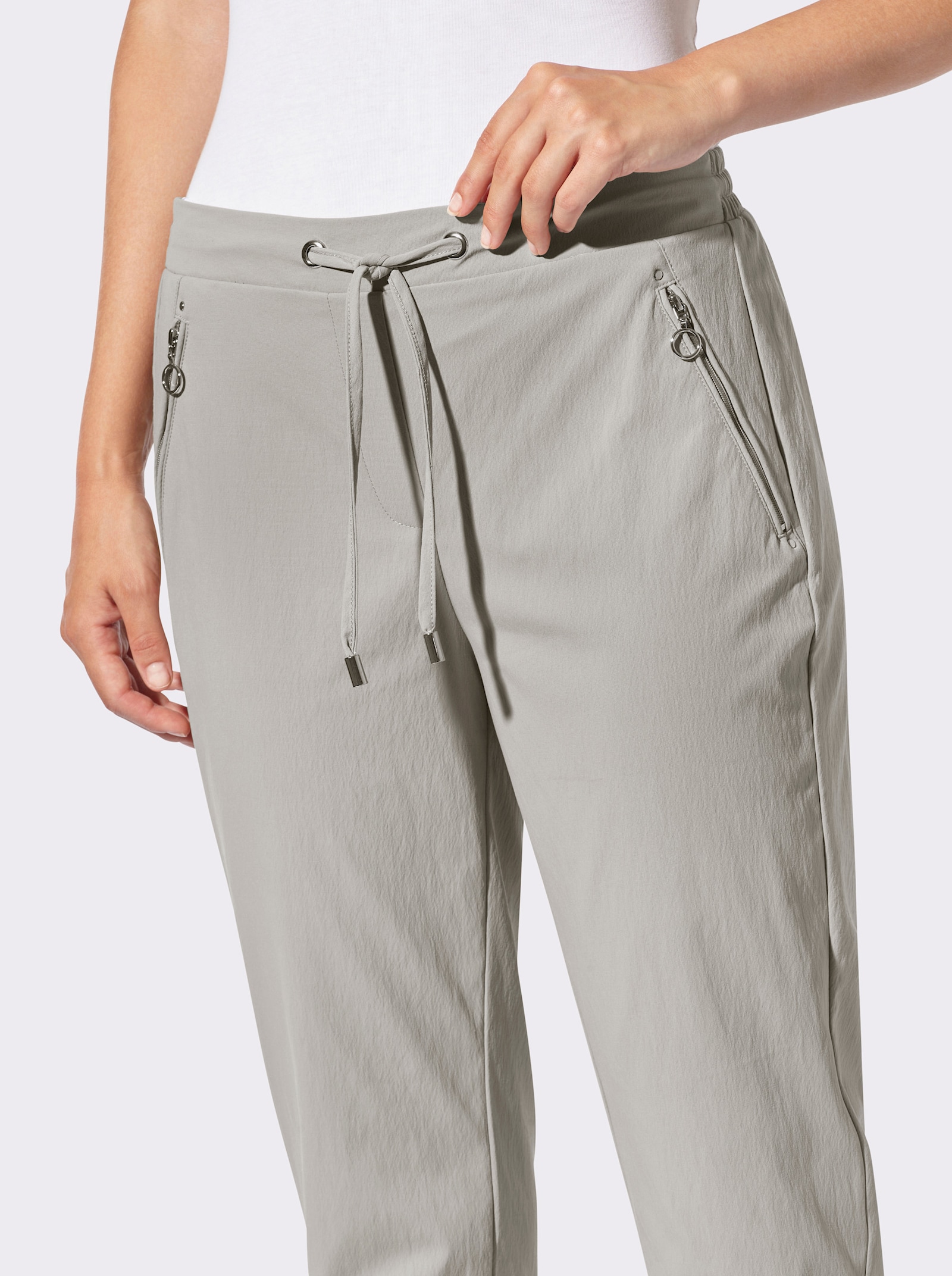 Schlupfhose mit silberfarbigen Details - hellgrau