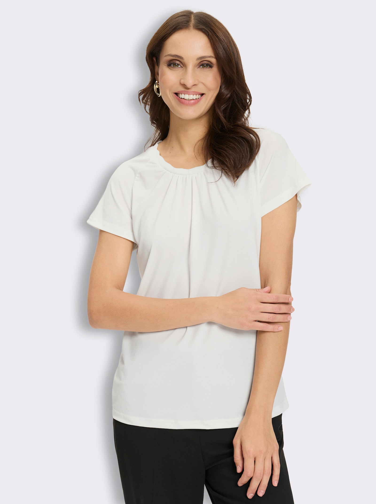 Kurzarmshirt mit gebogten Kanten - ecru